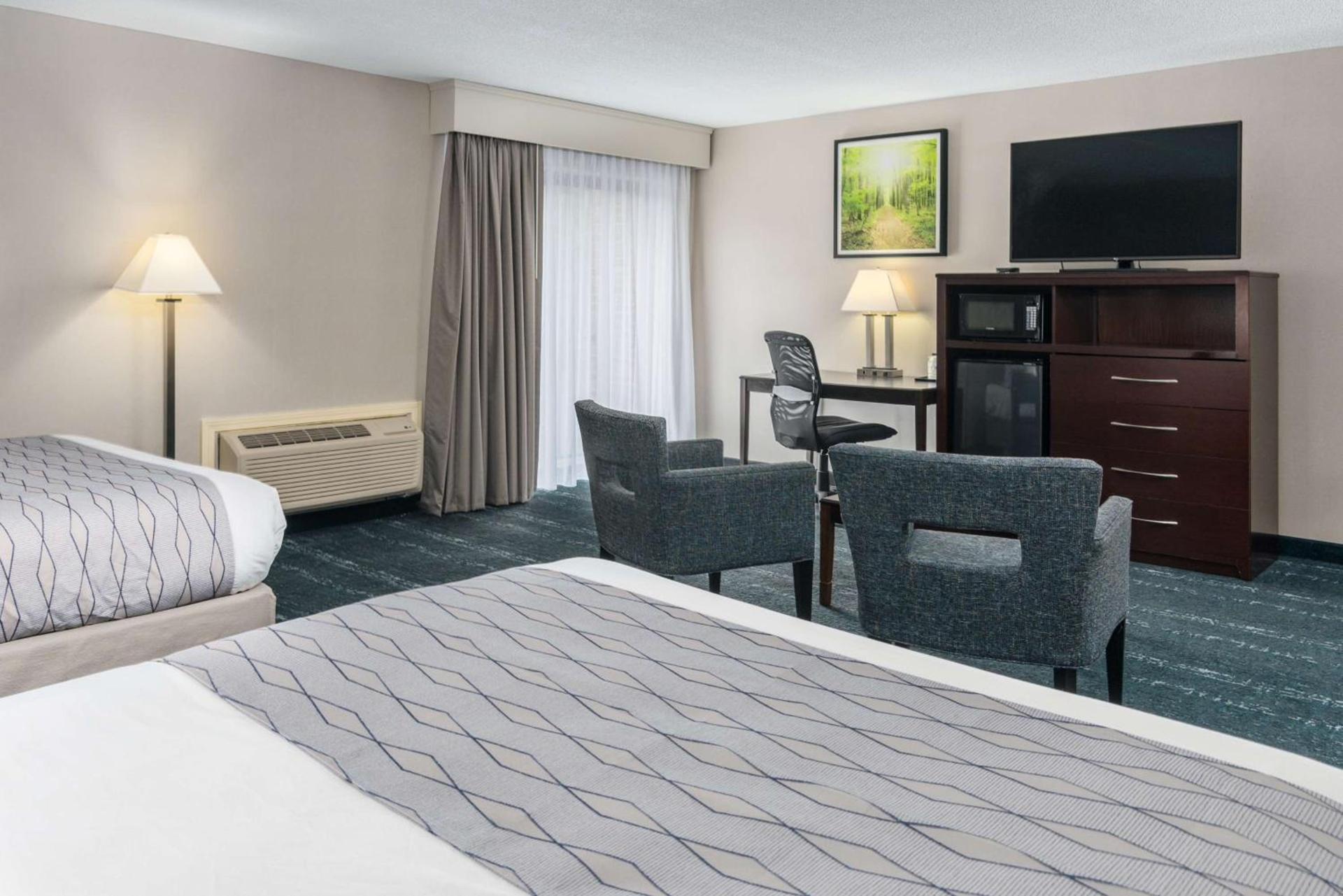 Best Western Plus Keene Hotel photo 22
