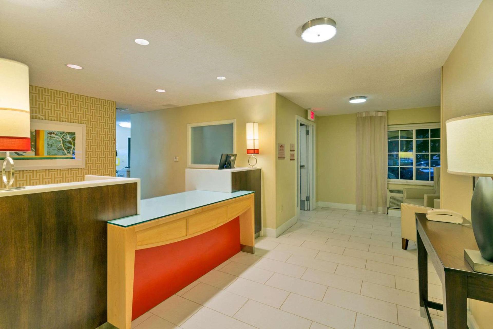 MainStay Suites Orlando Altamonte Springs photo 18