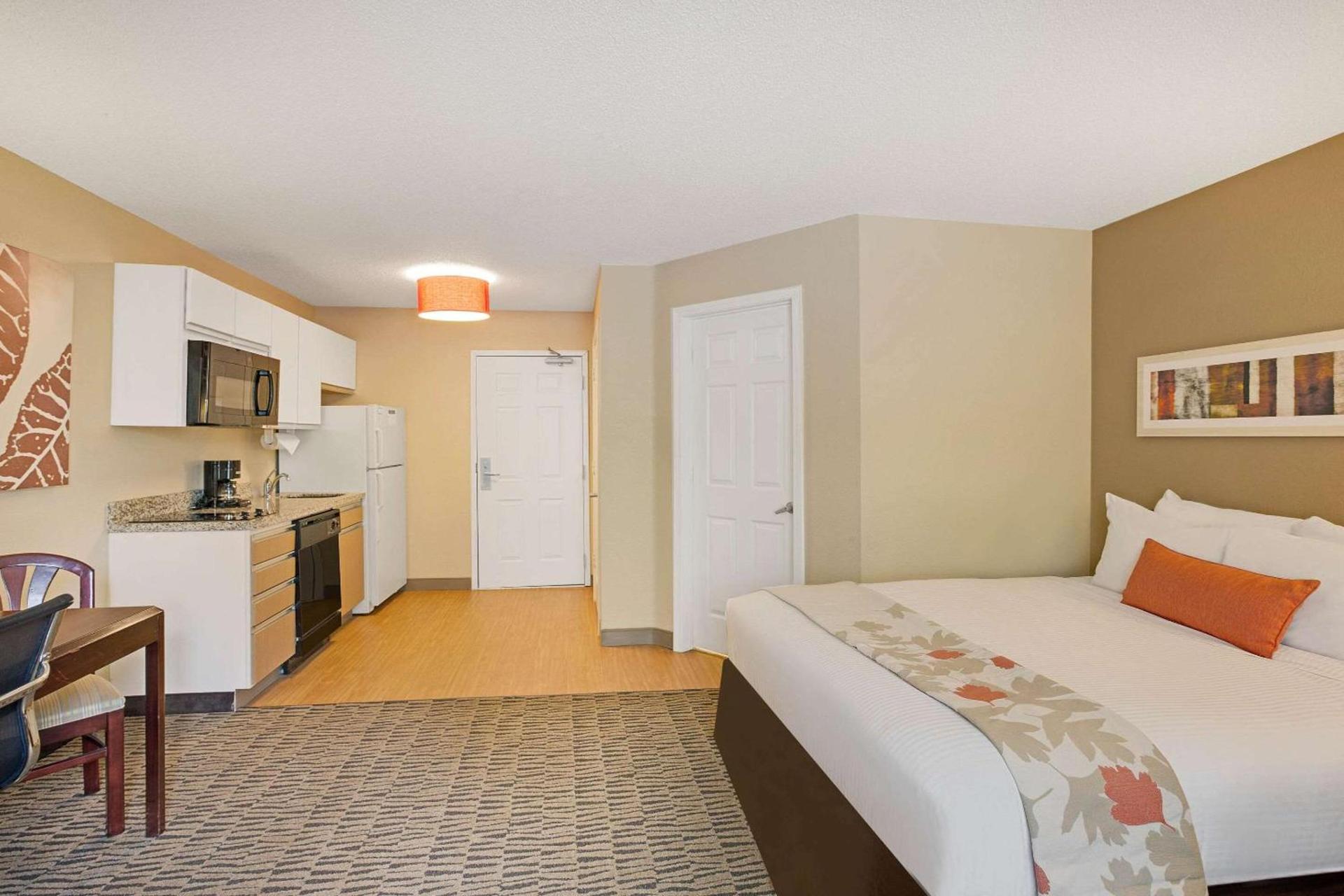 MainStay Suites Orlando Altamonte Springs photo 15