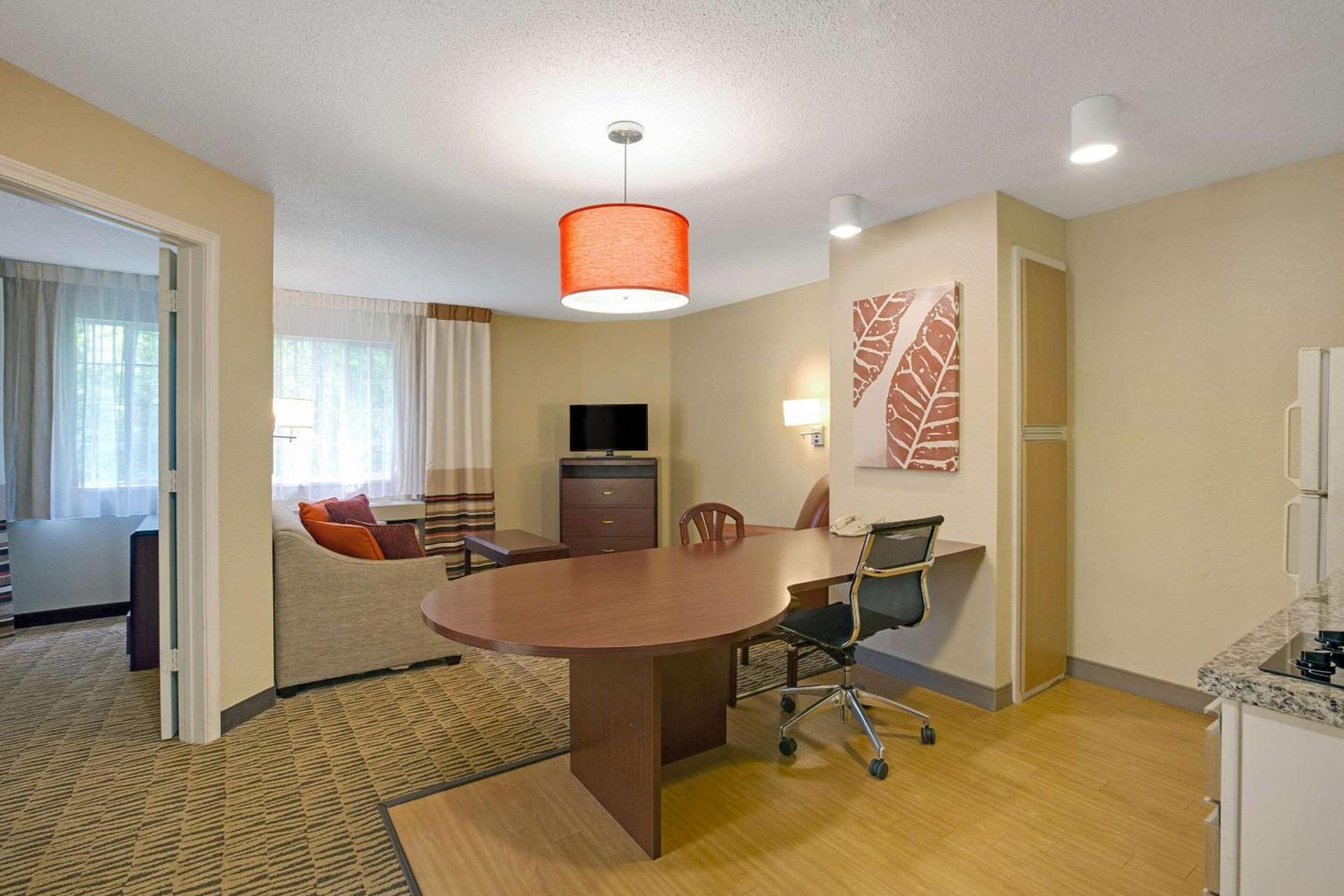 MainStay Suites Chicago Hoffman Estates photo 5