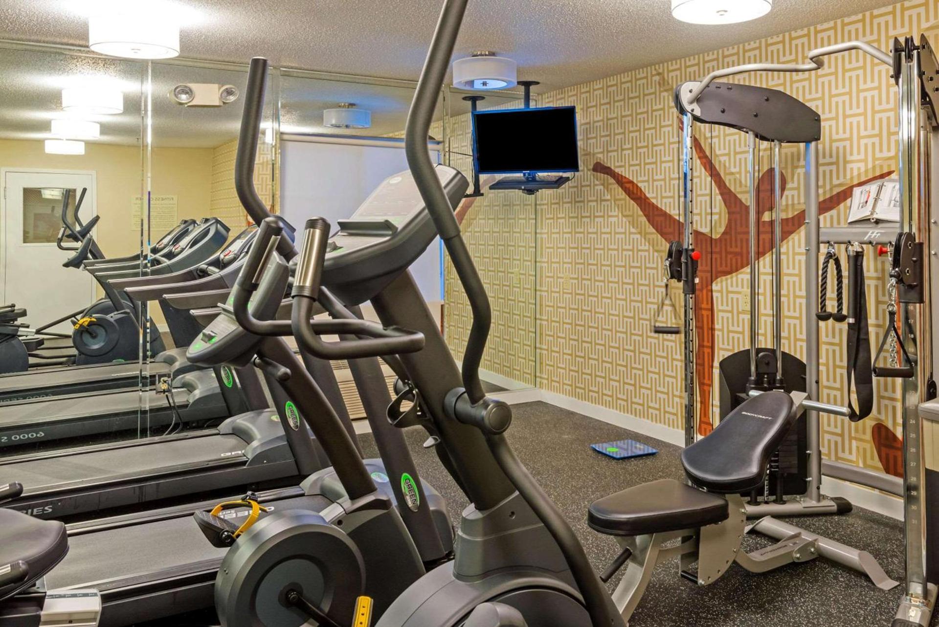 MainStay Suites Raleigh - Cary photo 18