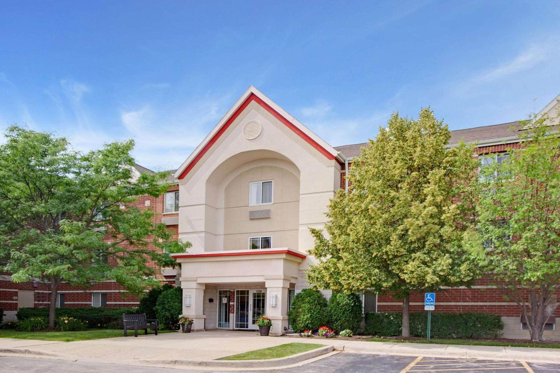 MainStay Suites Greensboro photo 1