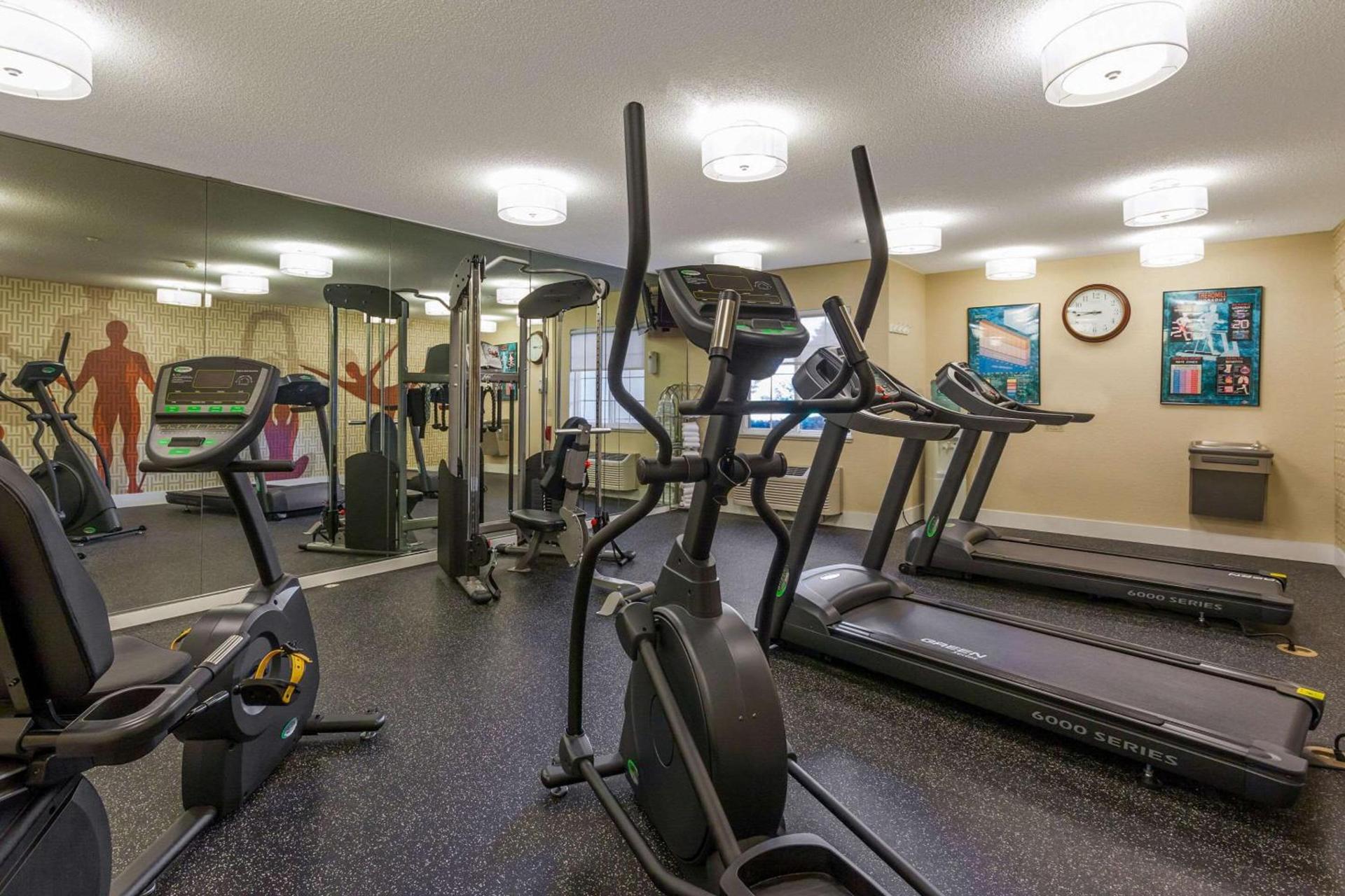 MainStay Suites Detroit Farmington Hills photo 15