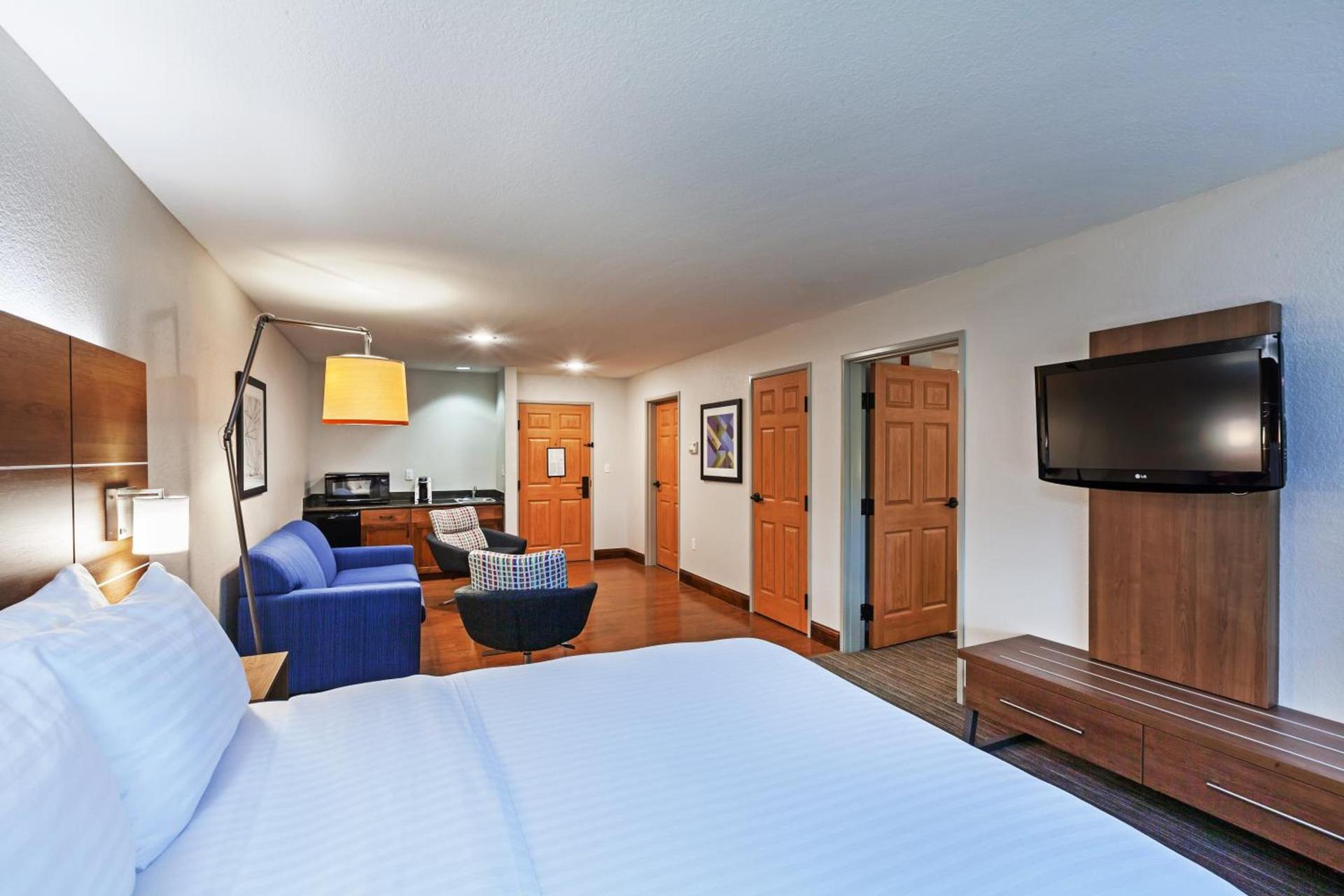 Holiday Inn Express & Suites Tulsa S Broken Arrow Hwy 51 by IHG photo 61