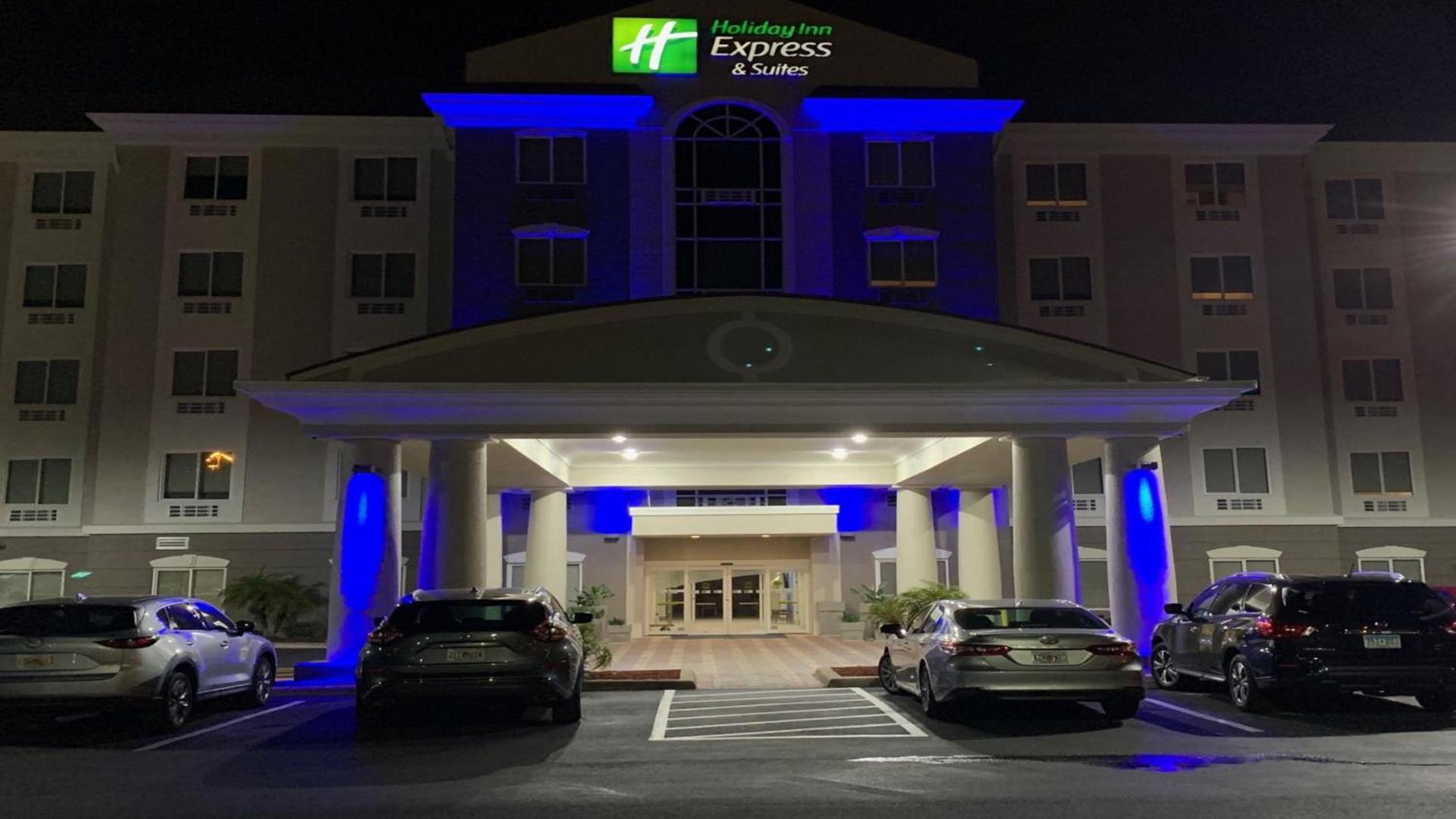 Holiday Inn Express Orlando - South Davenport by IHG photo 32