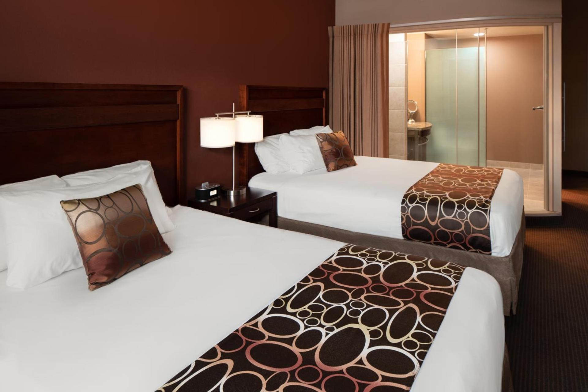 Riverside Casino & Golf Resort photo 5