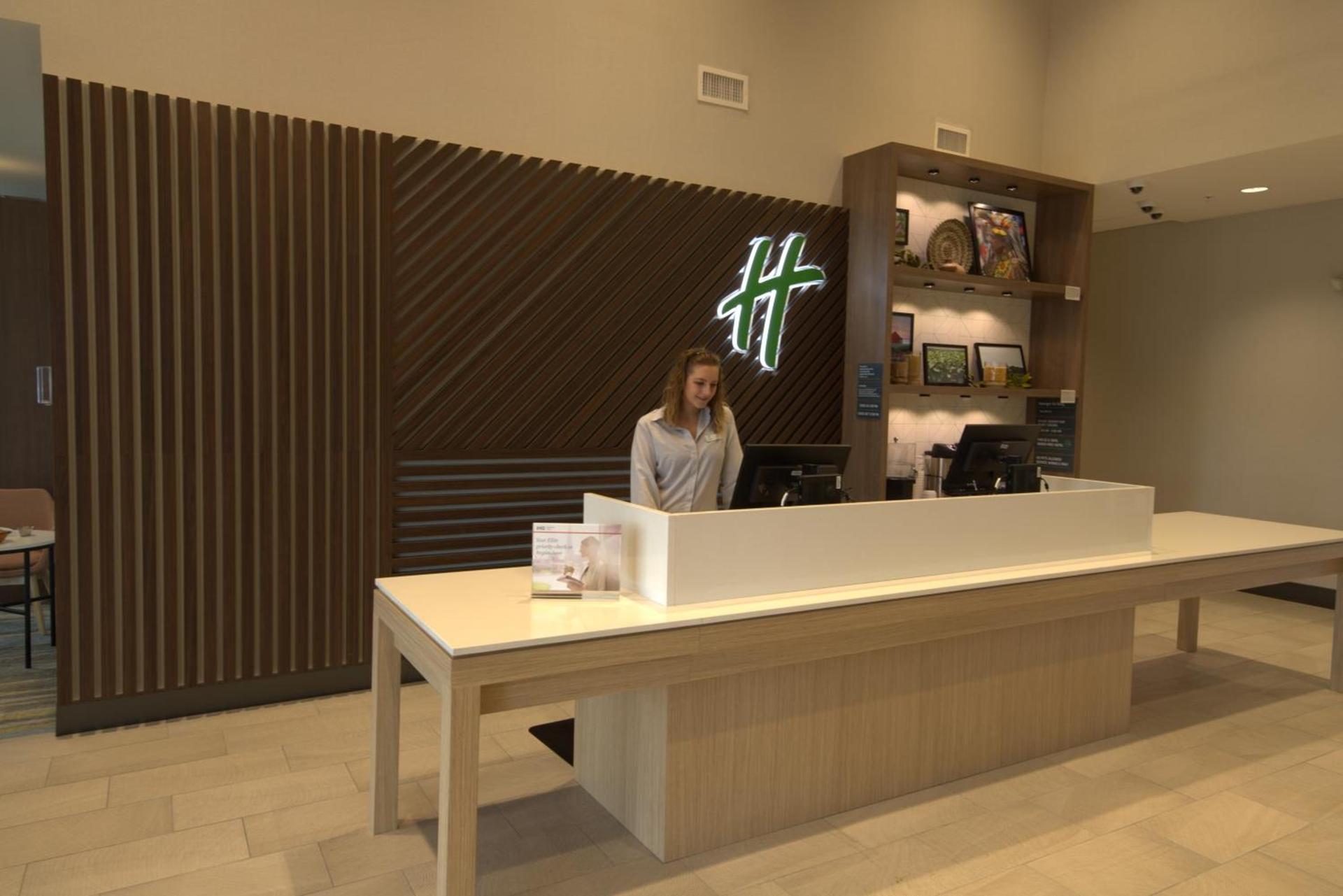 Holiday Inn & Suites - Hopkinsville - Convention Ctr by IHG photo 5