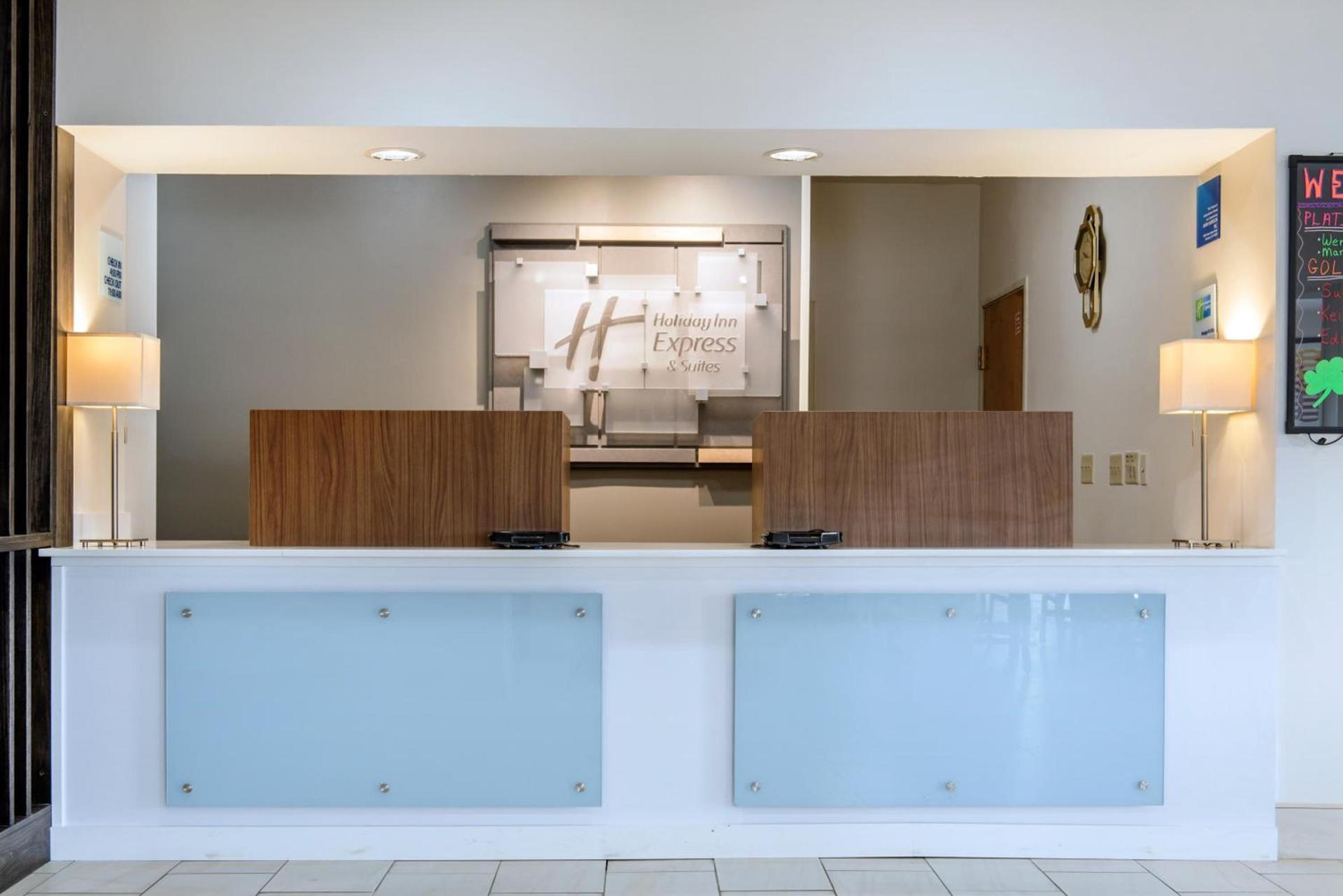 Holiday Inn Express & Suites Harrison by IHG photo 11