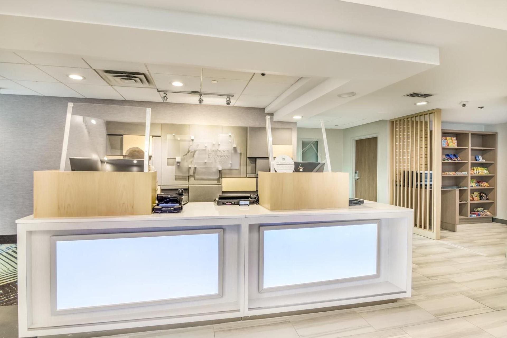 Holiday Inn Express & Suites Longview North by IHG photo 69