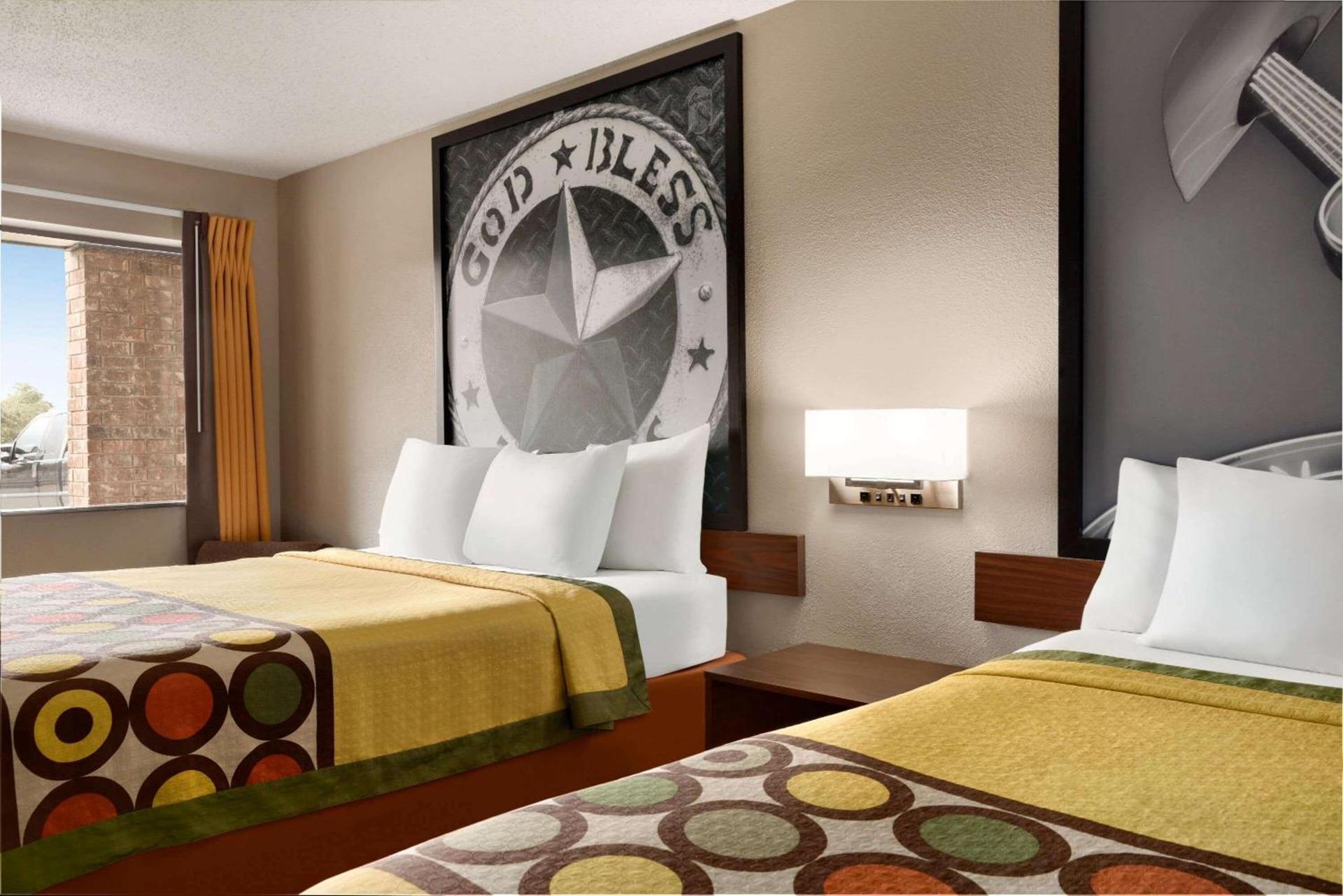 Super 8 by Wyndham Universal City photo 21