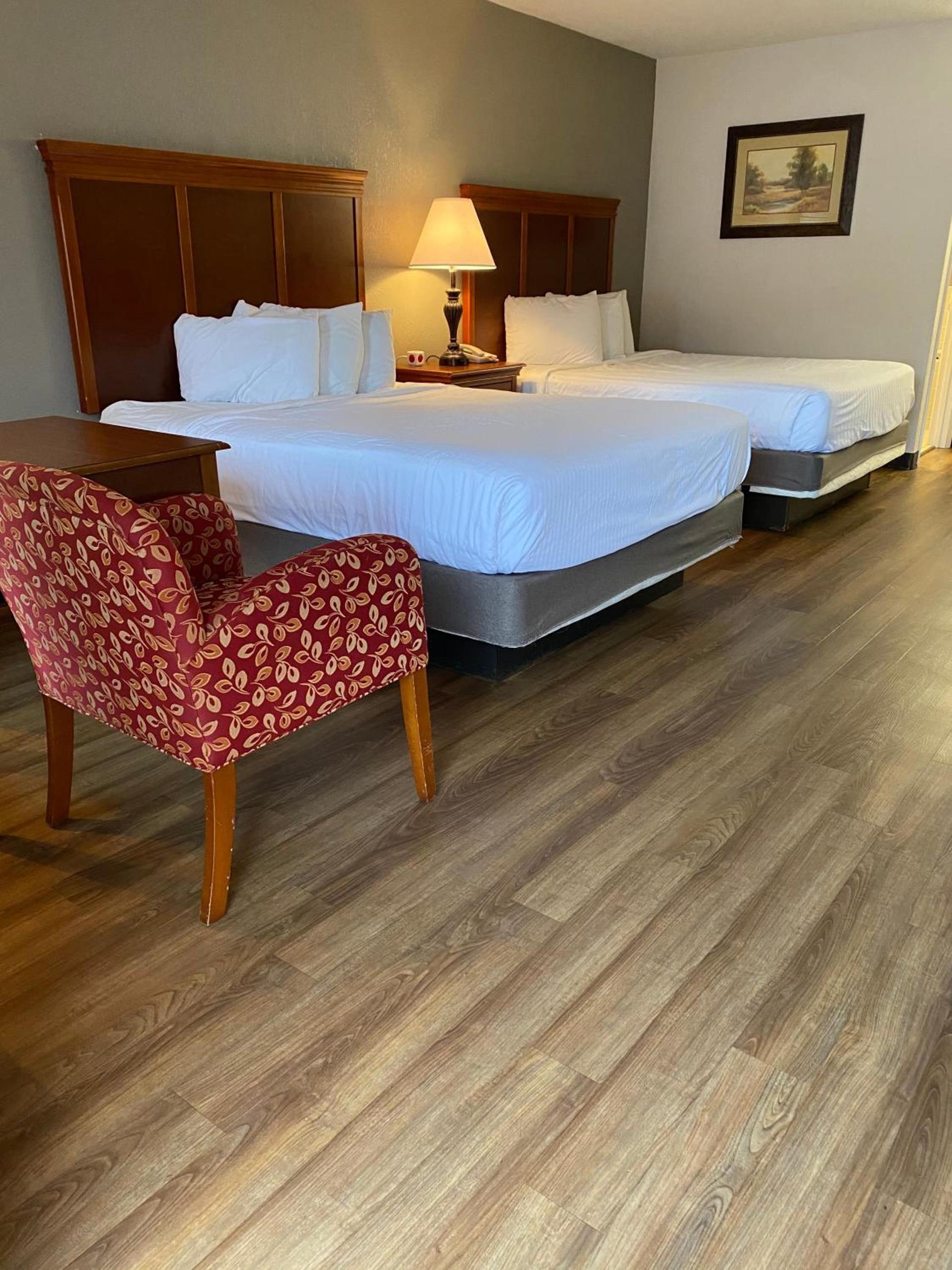 Great Smokies Inn - Cherokee photo 19