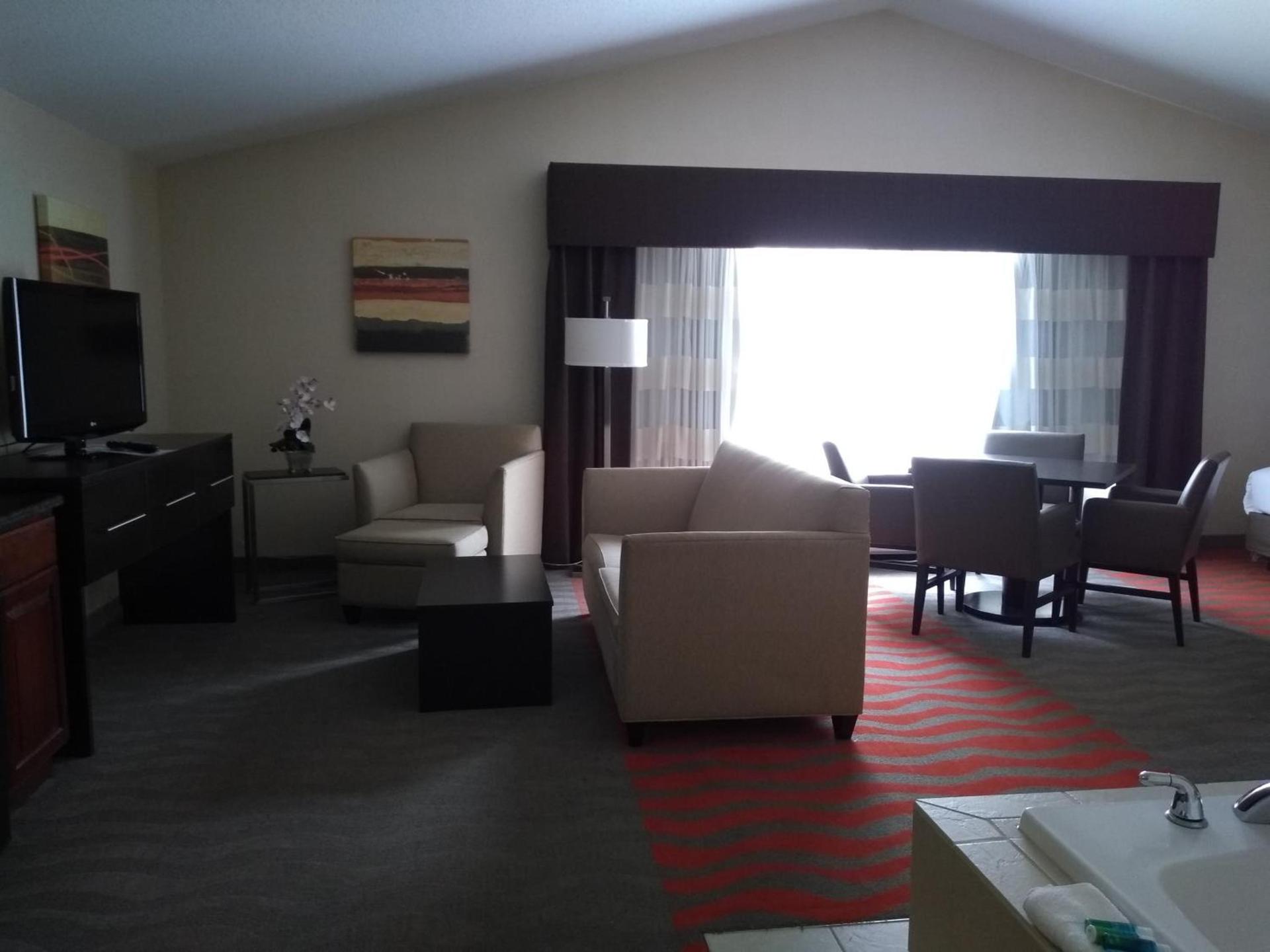 Holiday Inn Express Hotel & Suites Waterford by IHG photo 32