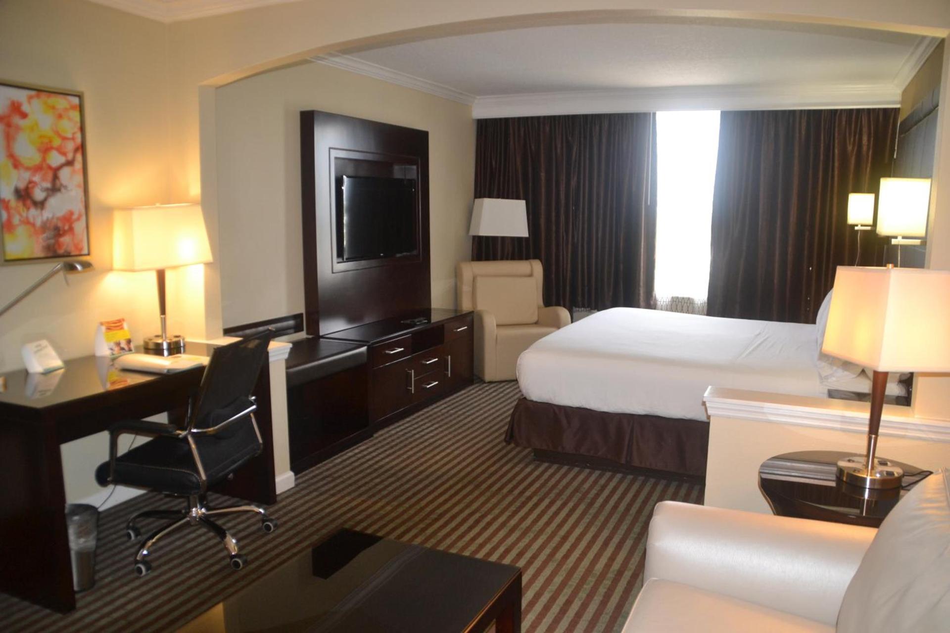 Holiday Inn Orlando East-UCF Area by IHG photo 5