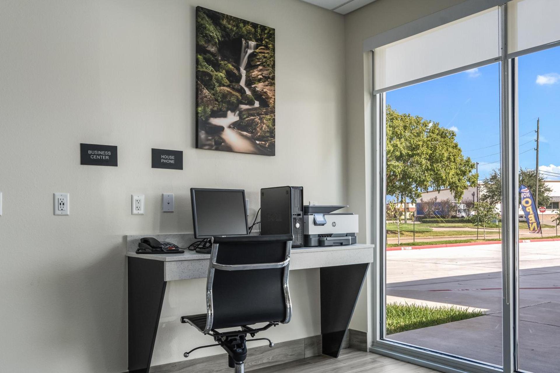 Americas Best Value Inn & Suites Katy photo 10
