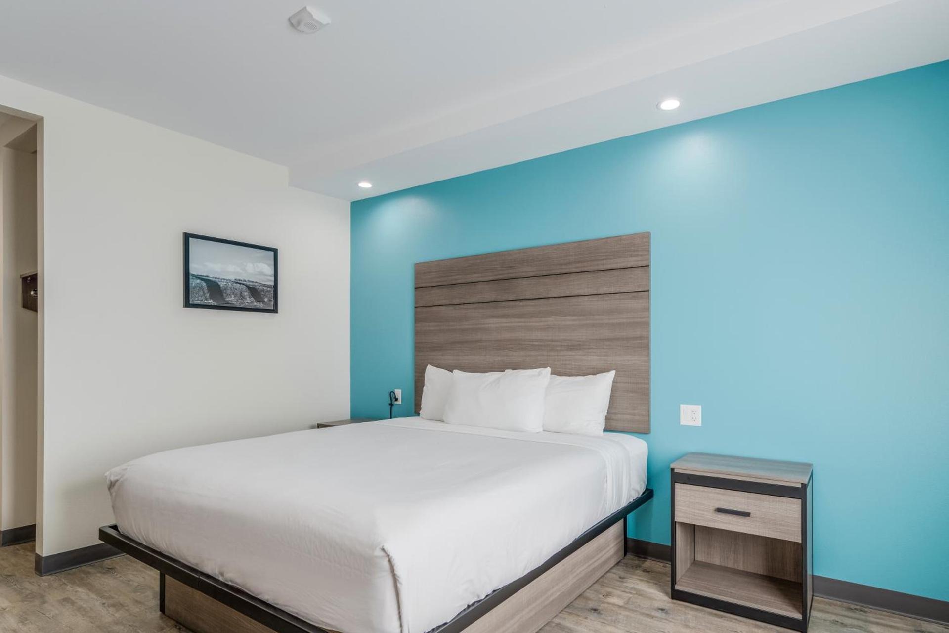 Americas Best Value Inn & Suites Katy photo 19