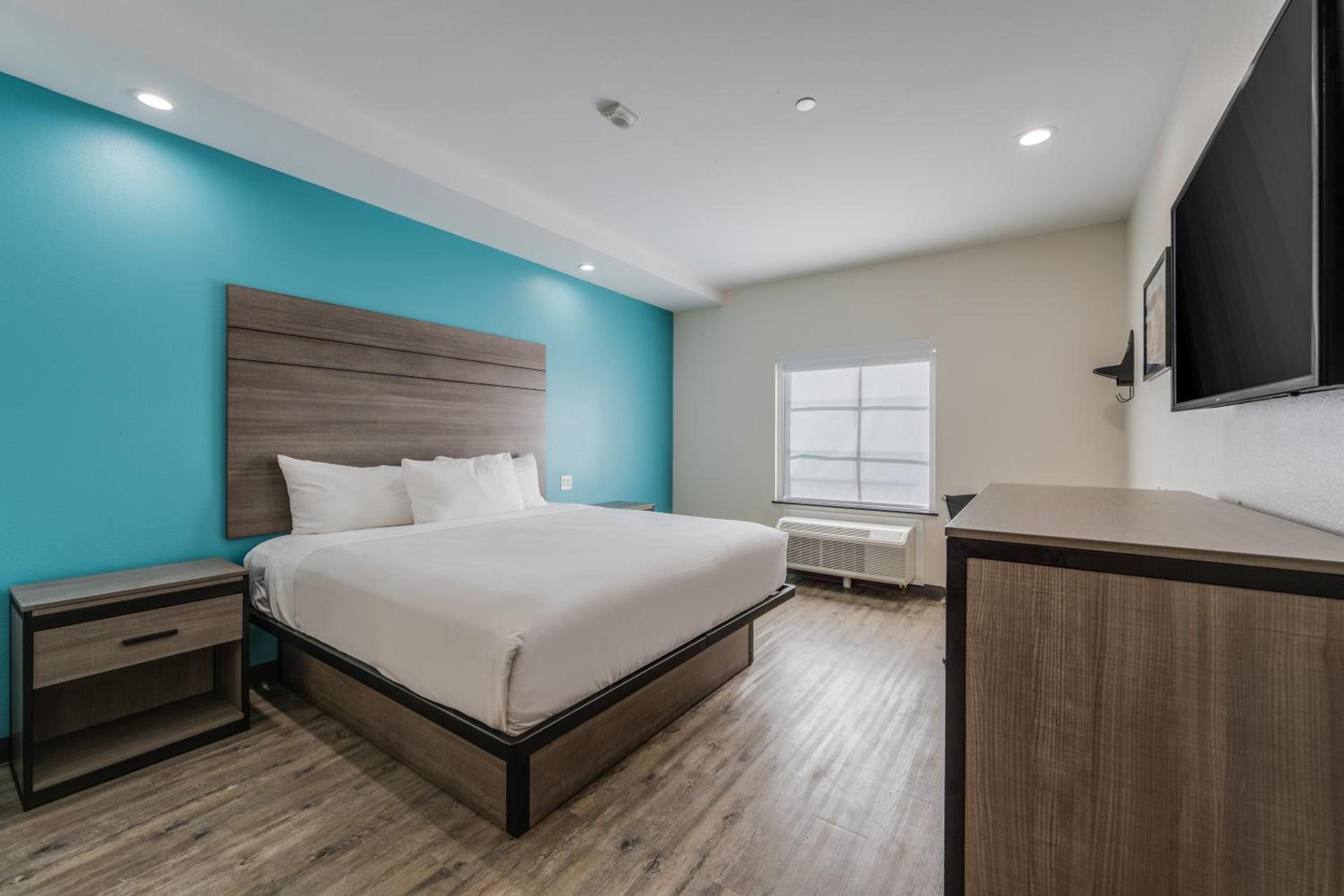 Americas Best Value Inn & Suites Katy photo 11