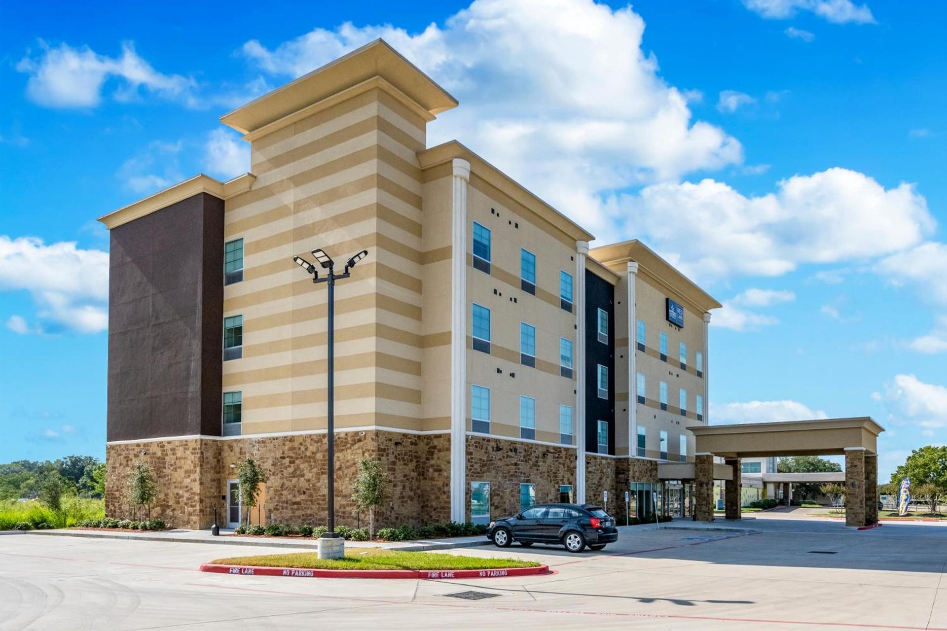 Americas Best Value Inn & Suites Katy — hotel in Katy
