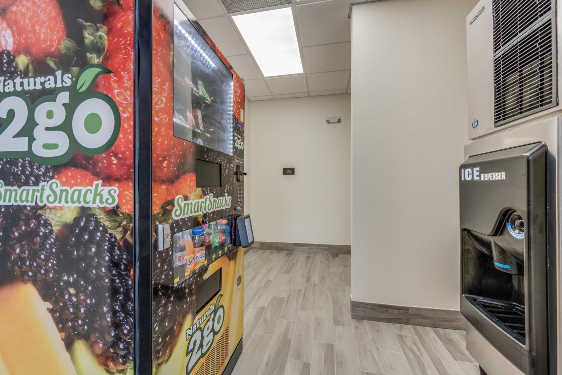 Americas Best Value Inn & Suites Katy photo 5