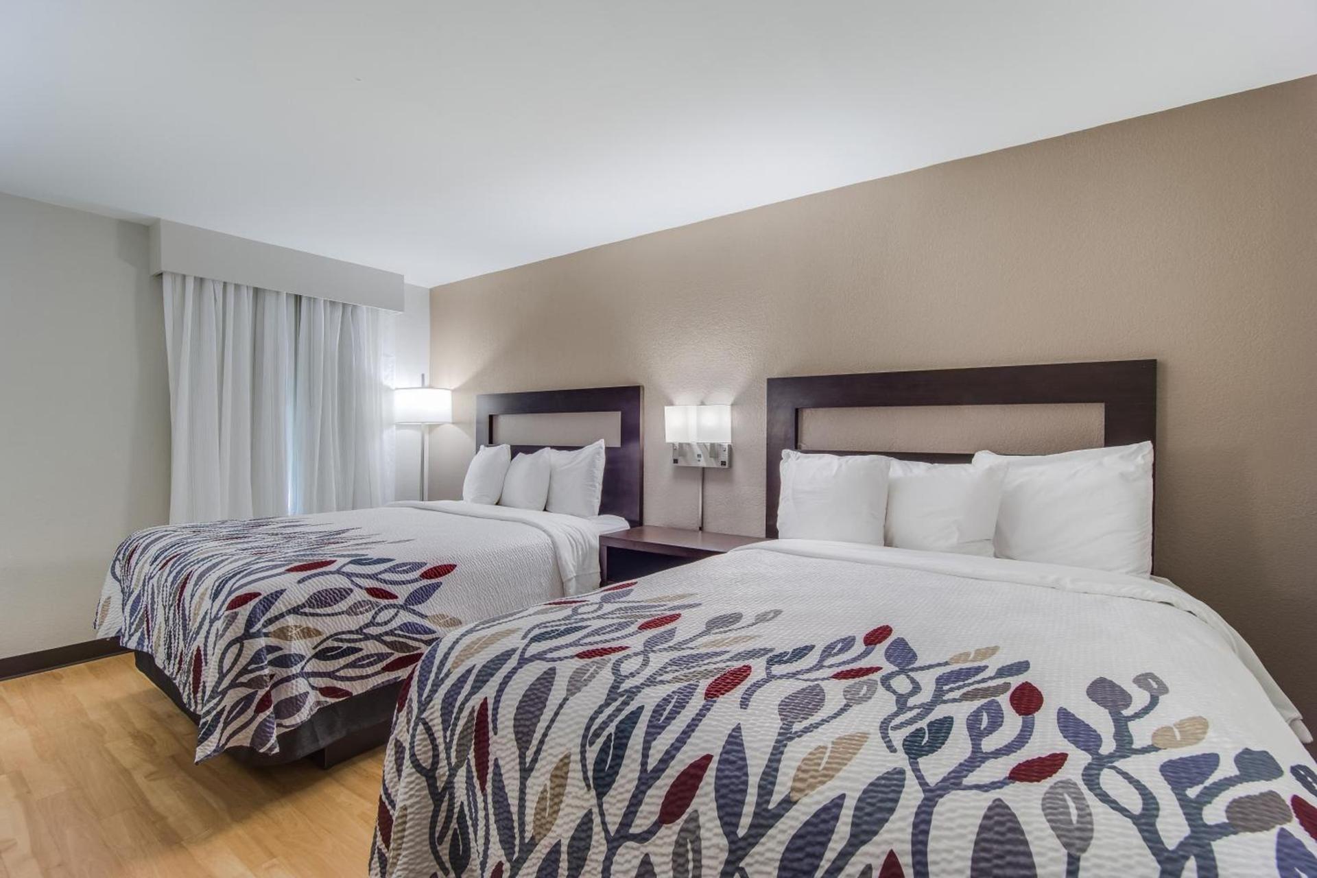 Red Roof Inn St George, SC photo 17