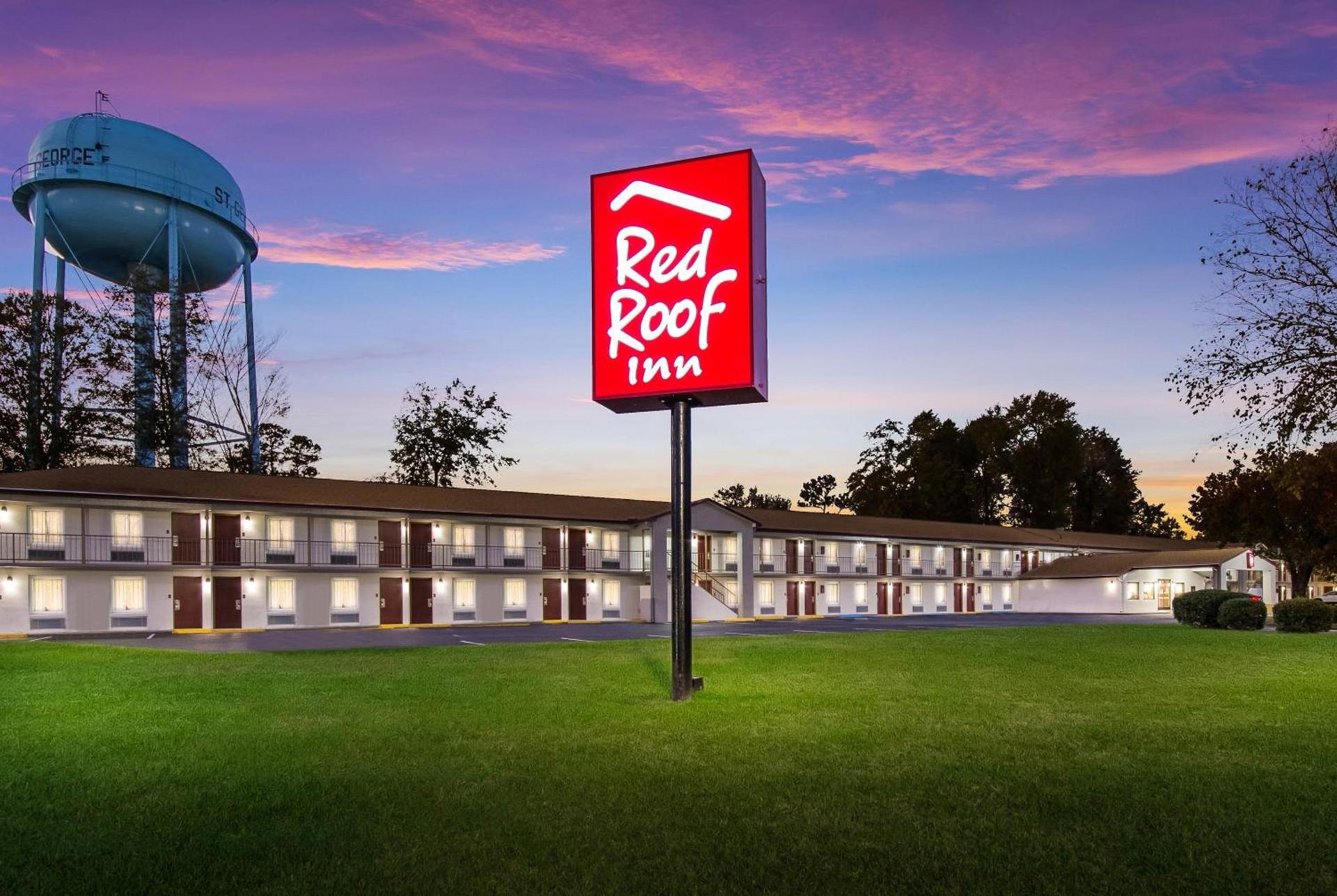 Red Roof Inn St George, SC photo 4
