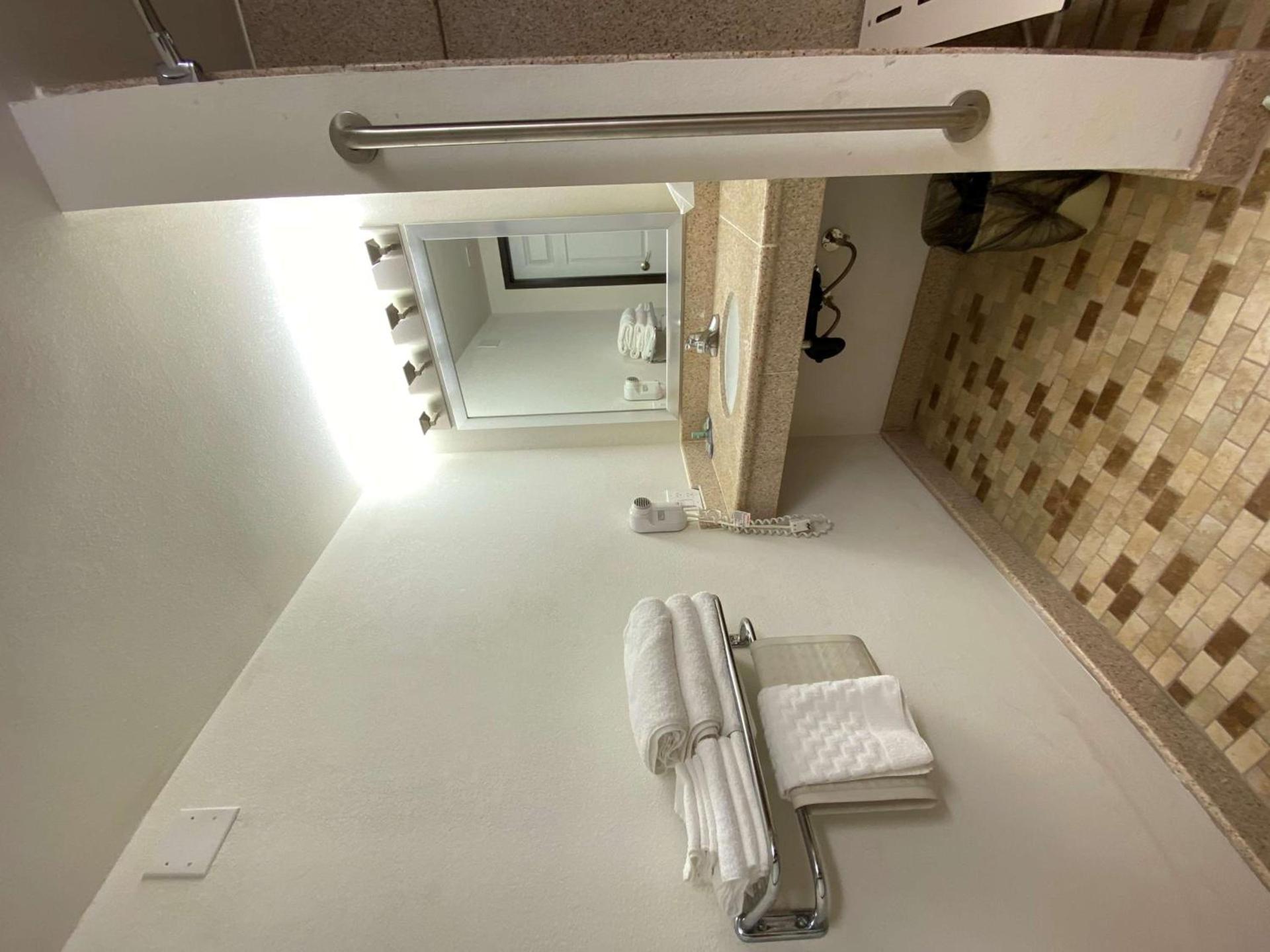 Best Western Antelope Inn & Suites photo 54