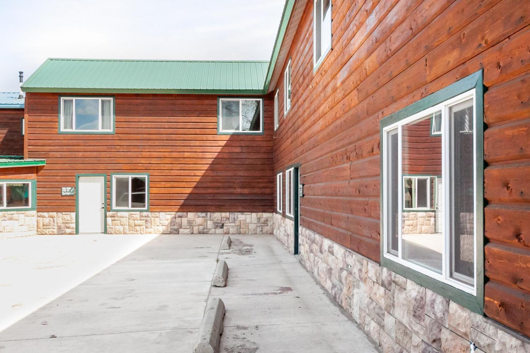 Circle R Motel photo 13