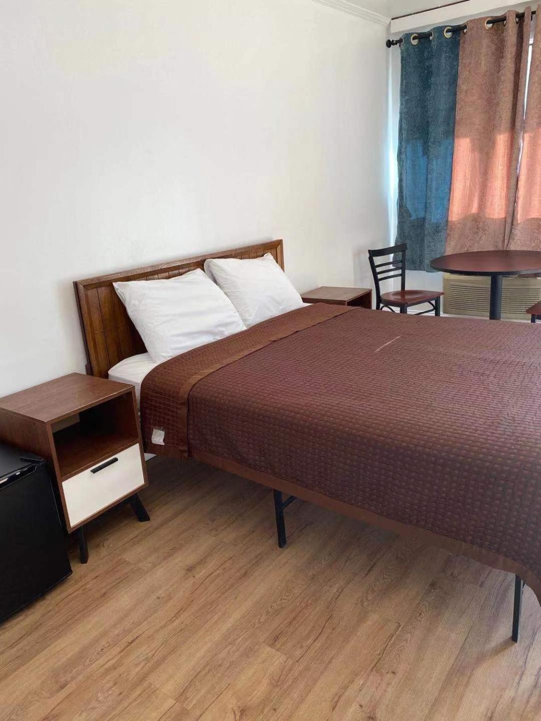 Village Motel photo 2