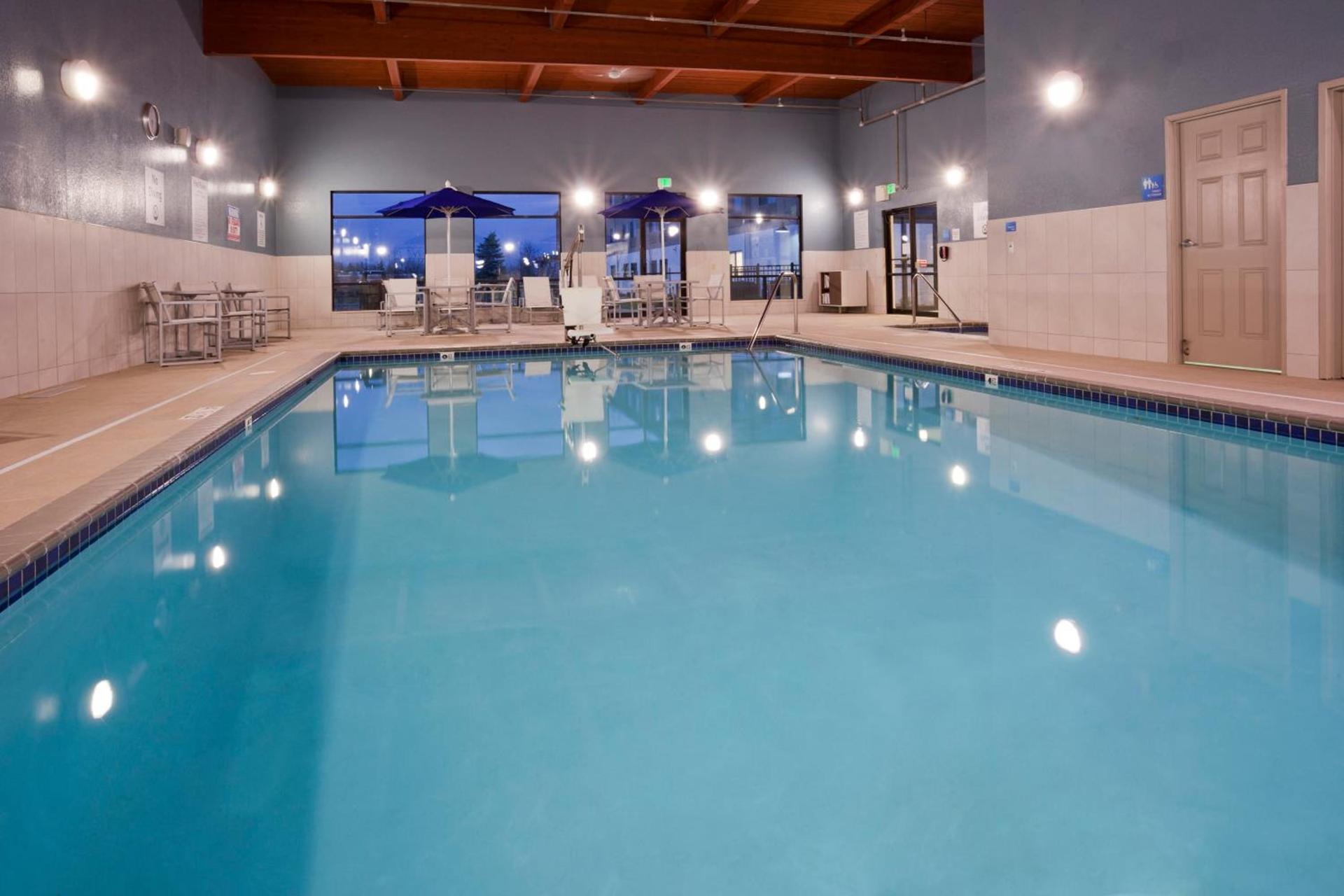 Holiday Inn Express & Suites Minneapolis - West End by IHG photo 39
