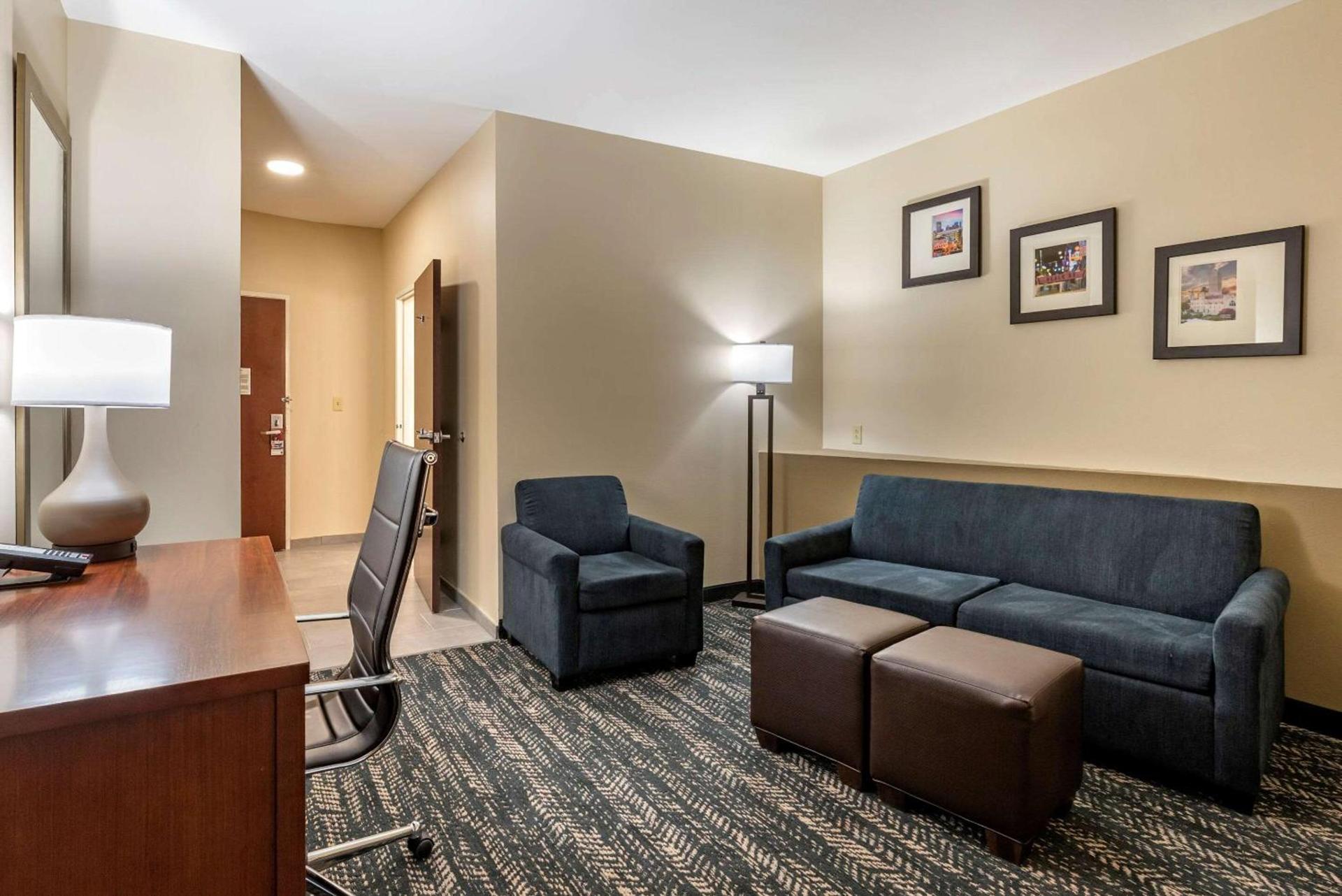 Comfort Suites West Memphis I-40 I-55 photo 15