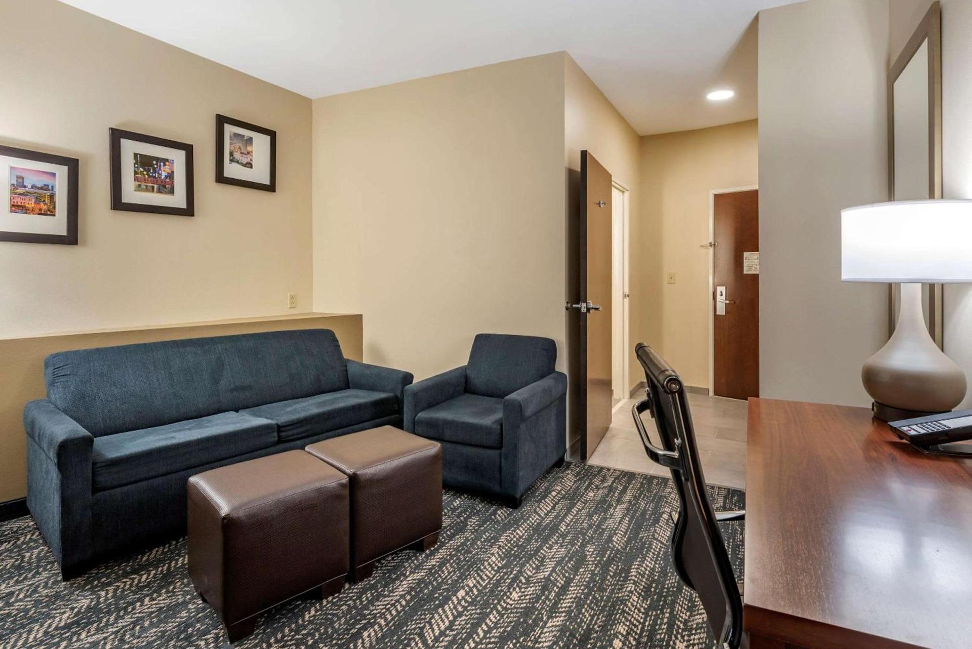 Comfort Suites West Memphis I-40 I-55 photo 24
