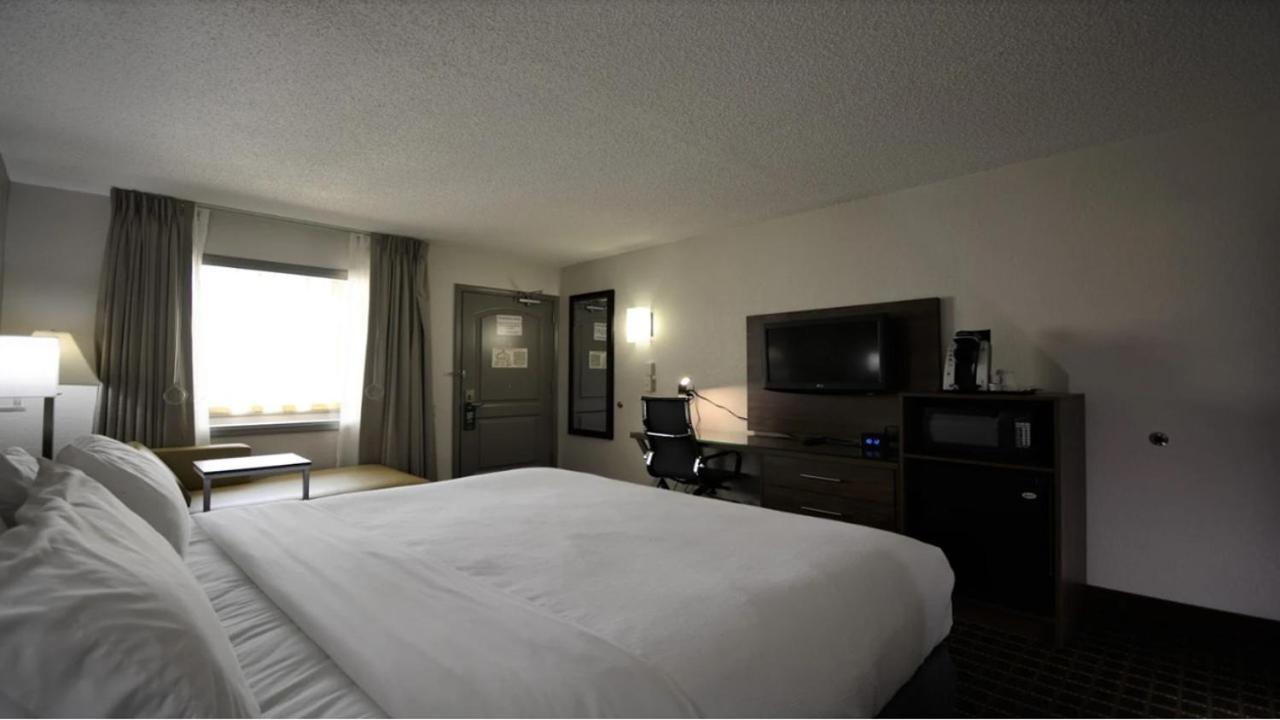 Holiday Inn Hazlet by IHG photo 12