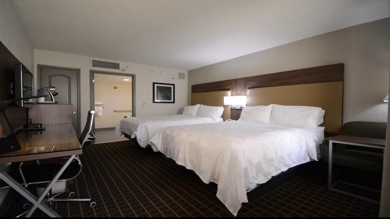 Holiday Inn Hazlet by IHG photo 11