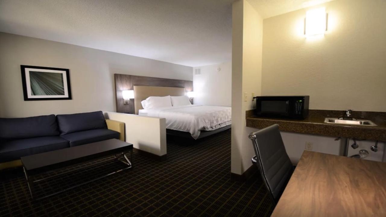Holiday Inn Hazlet by IHG photo 10