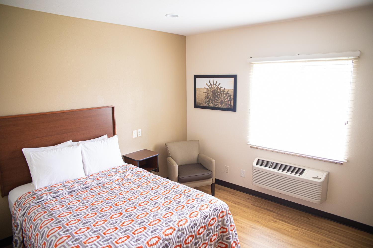 White House Suites photo 6