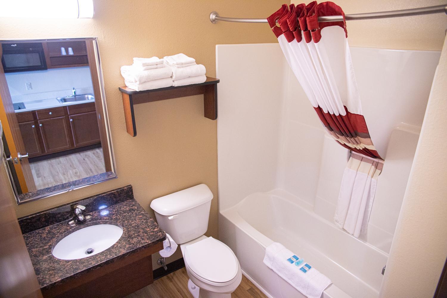 White House Suites photo 13