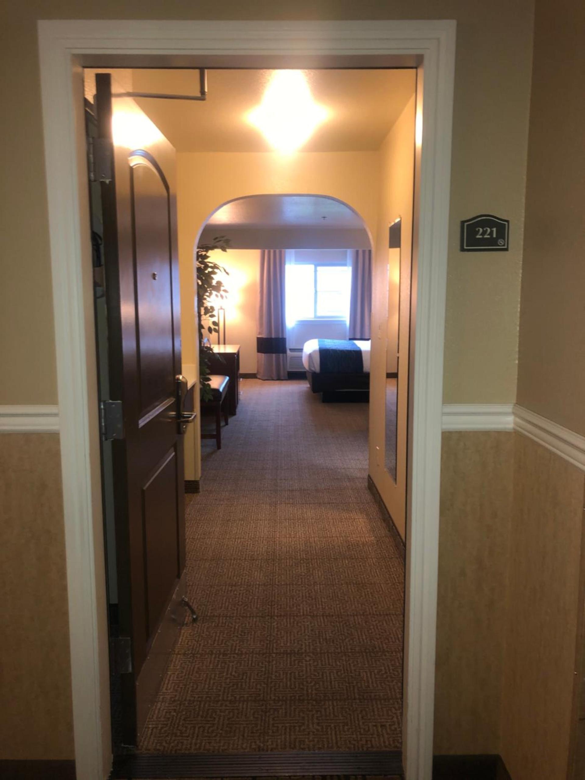 Comfort Inn & Suites Ukiah Mendocino County photo 59