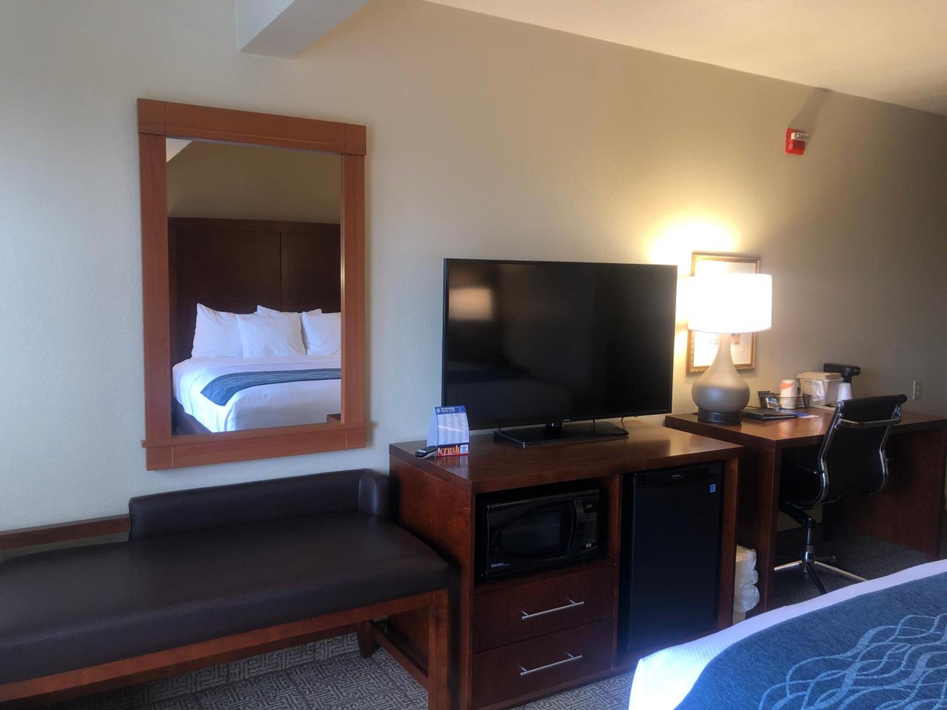 Comfort Inn & Suites Ukiah Mendocino County photo 53