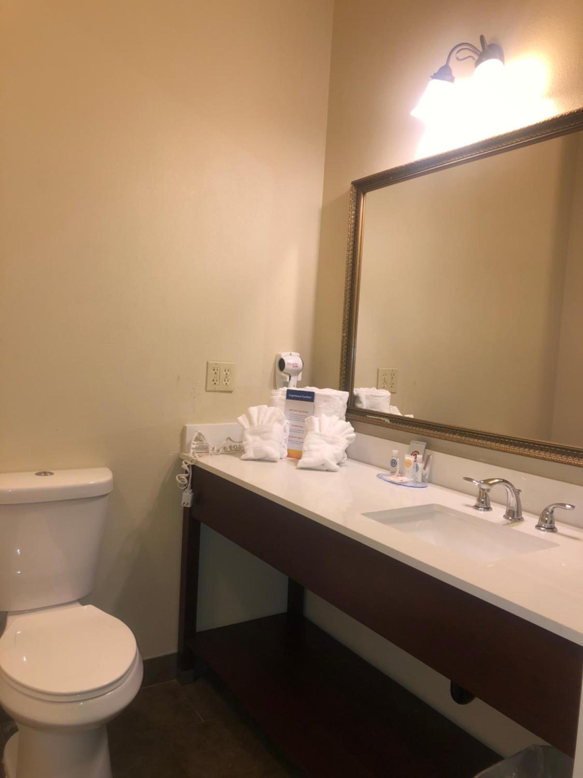 Comfort Inn & Suites Ukiah Mendocino County photo 43