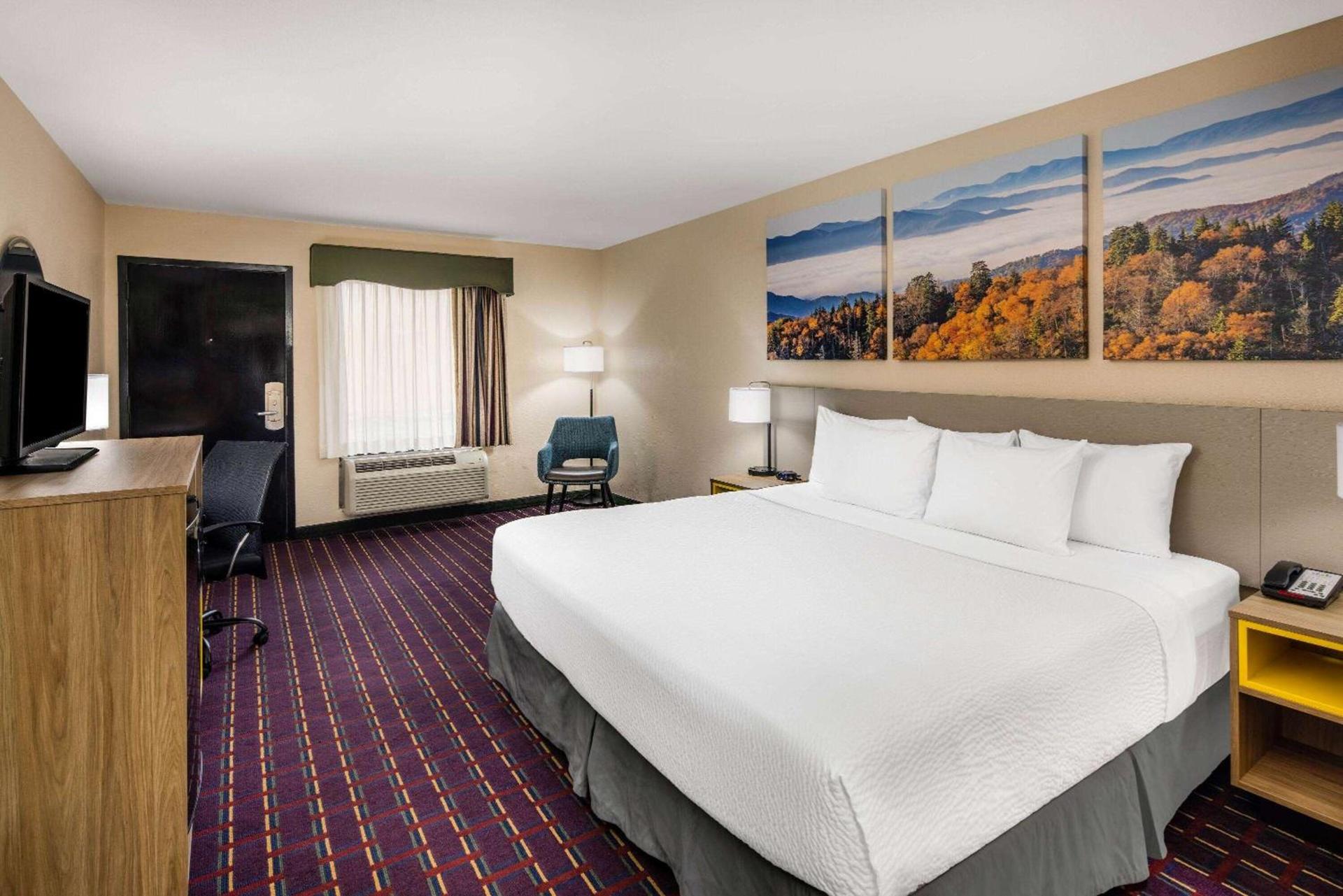 Days Inn by Wyndham Murphy photo 35