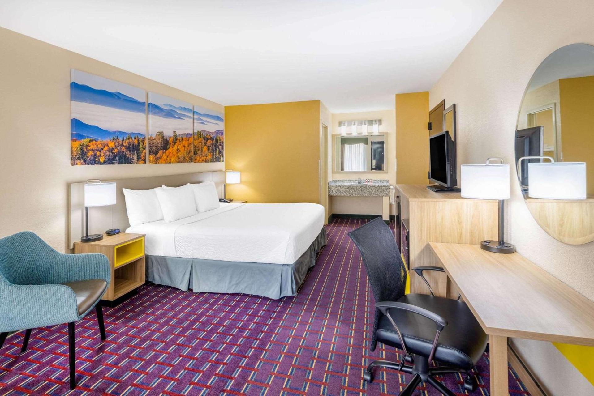 Days Inn by Wyndham Murphy photo 36