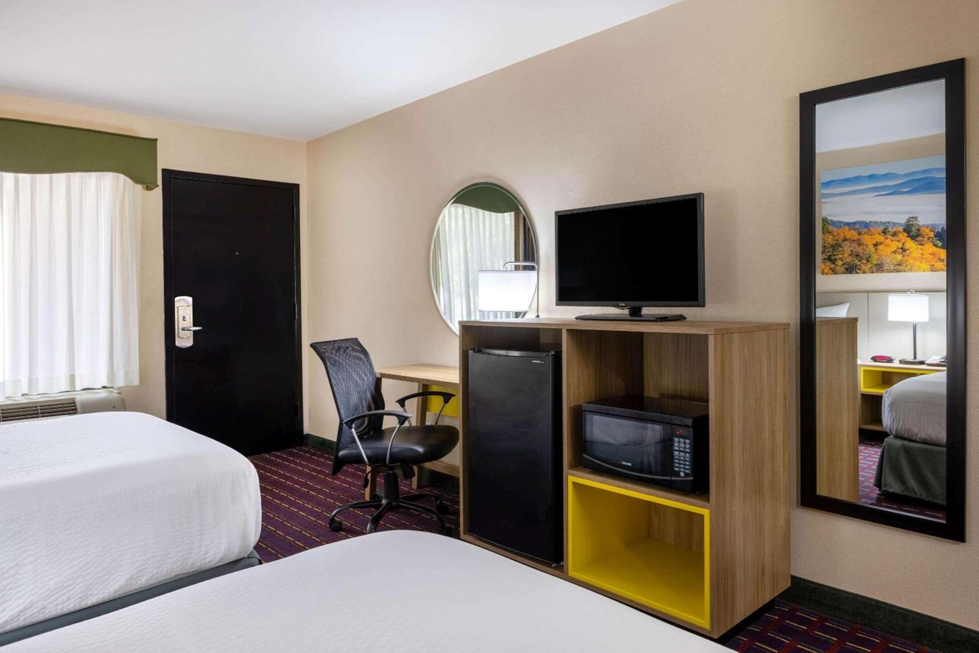 Days Inn by Wyndham Murphy photo 32