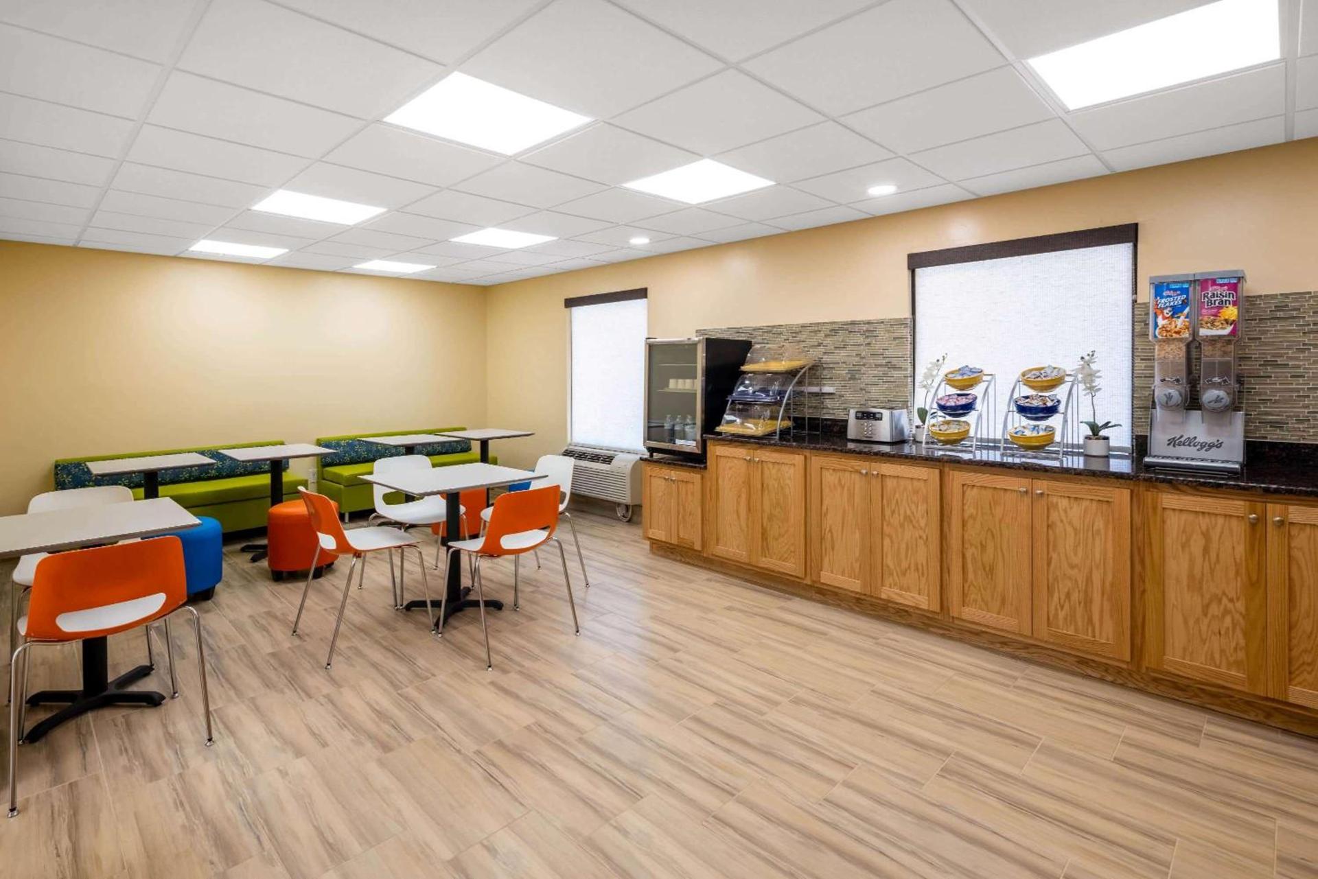 Days Inn by Wyndham Murphy photo 20