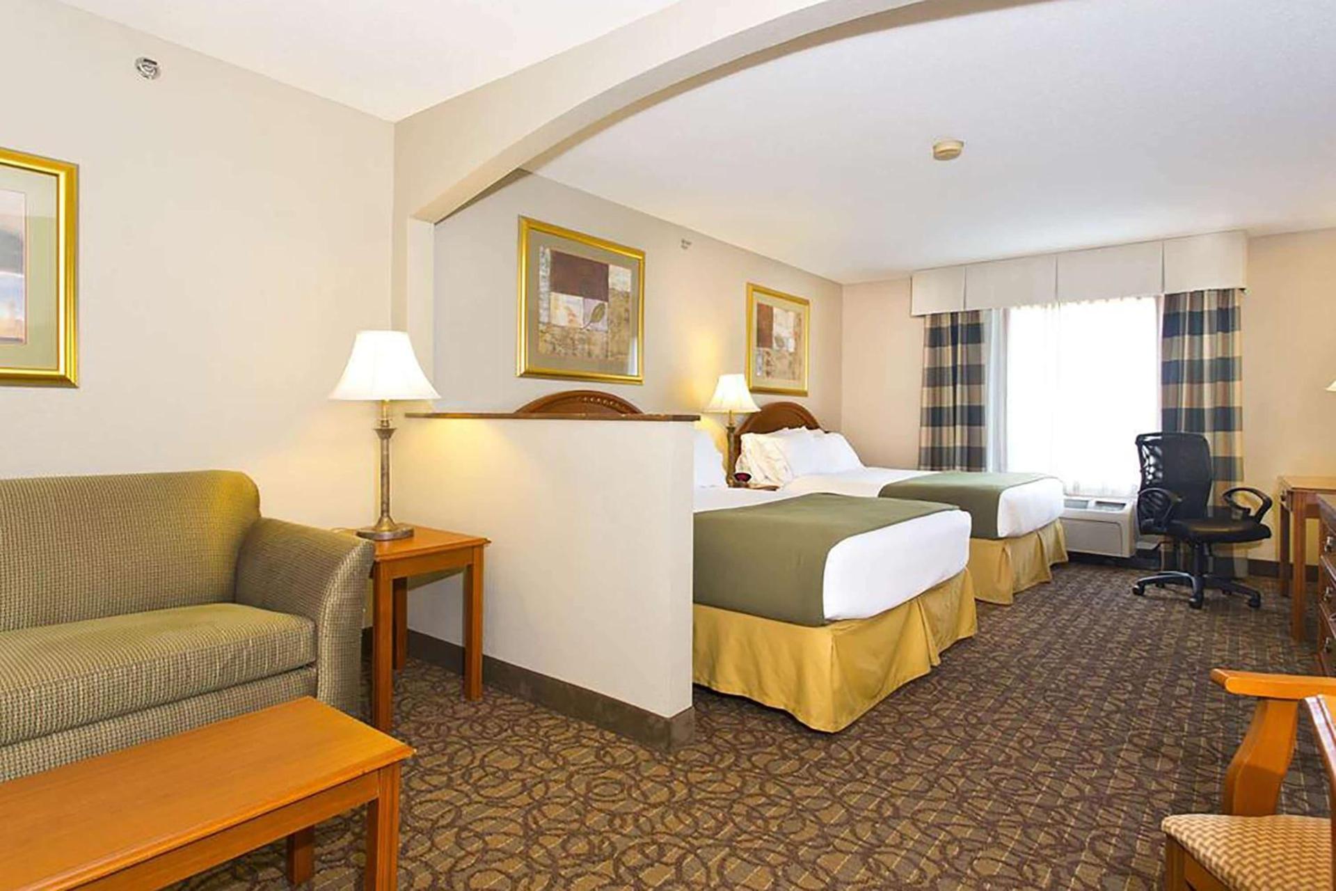 Spark by Hilton La Crosse Onalaska photo 2