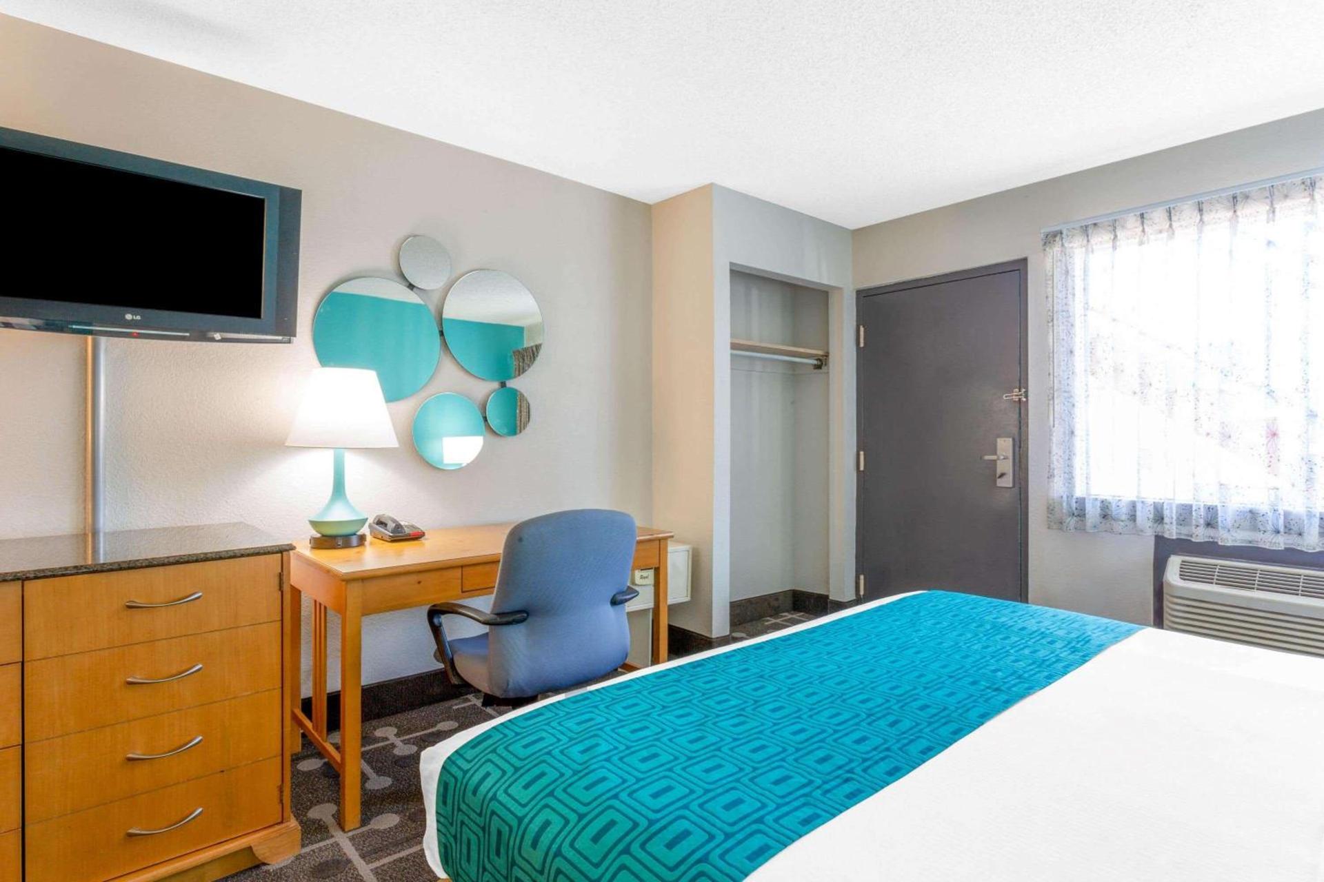 Howard Johnson by Wyndham Virginia Beach photo 10