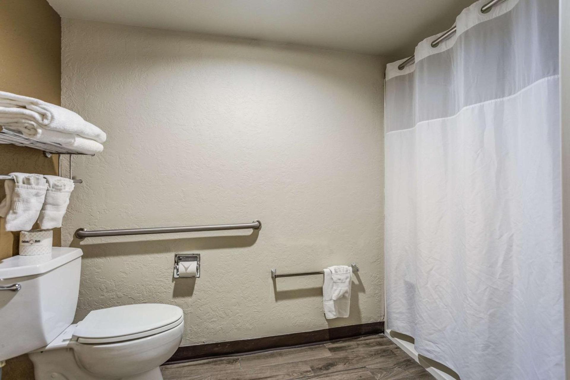 Quality Inn & Suites Meridian - West Boise photo 20
