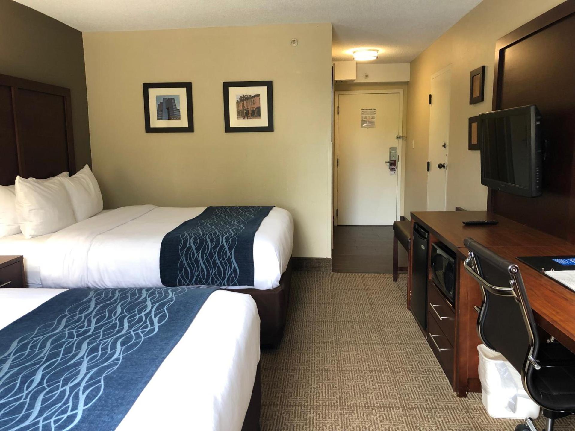 Comfort Inn & Suites Durham near Duke University photo 43