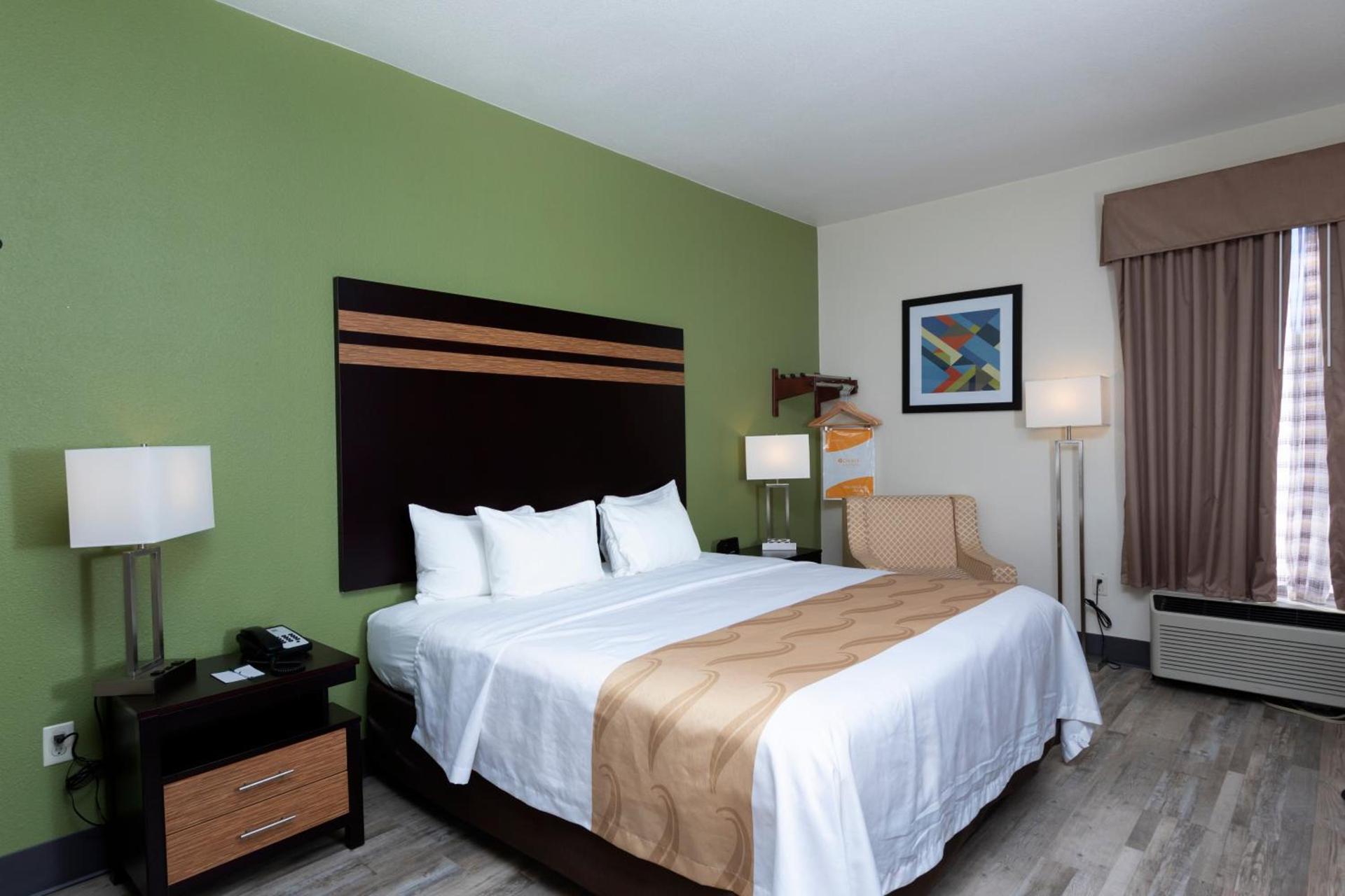 Quality Inn & Suites Mount Vernon photo 58