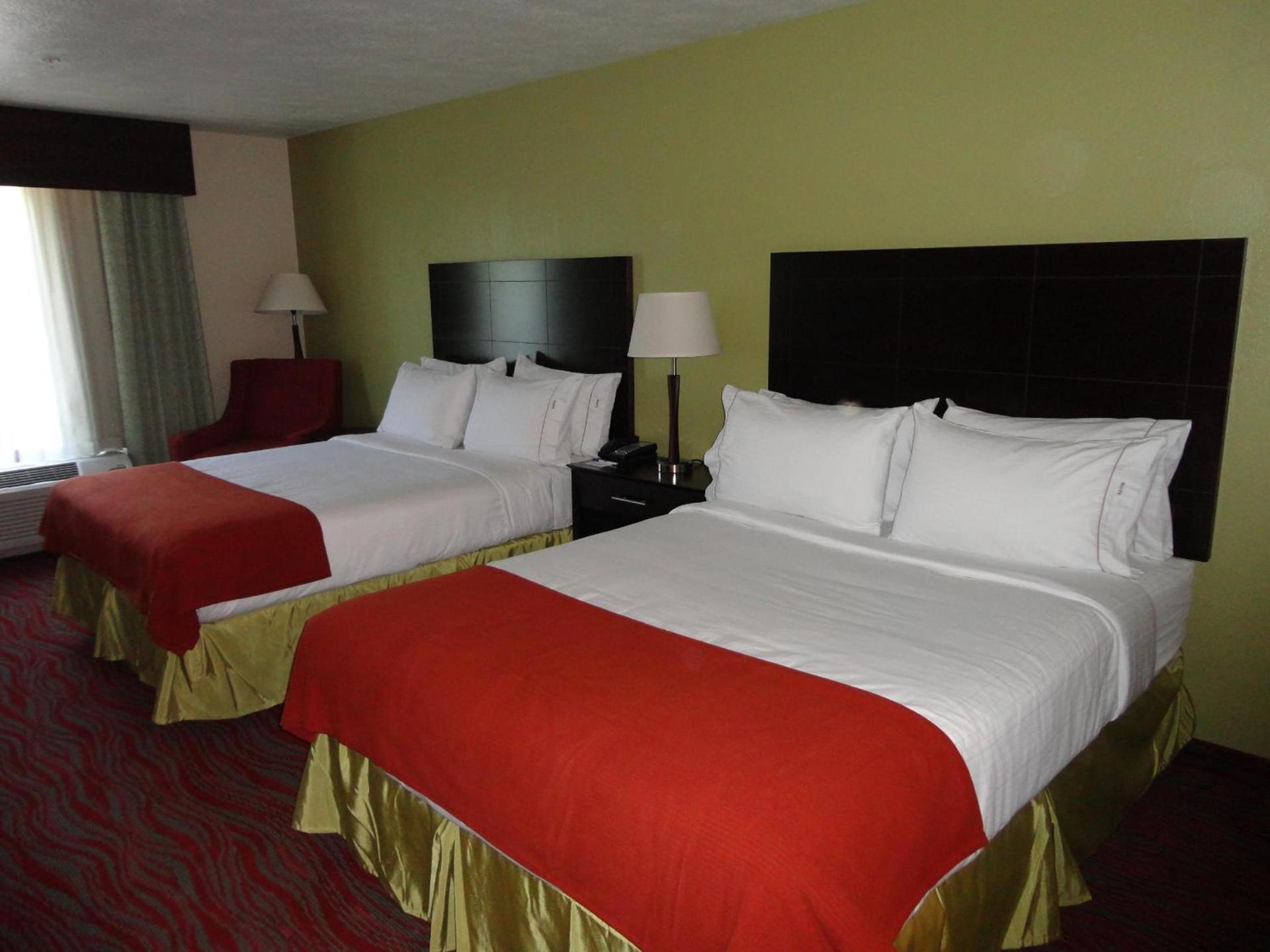 Holiday Inn Express & Suites Indianapolis North - Carmel by IHG photo 5