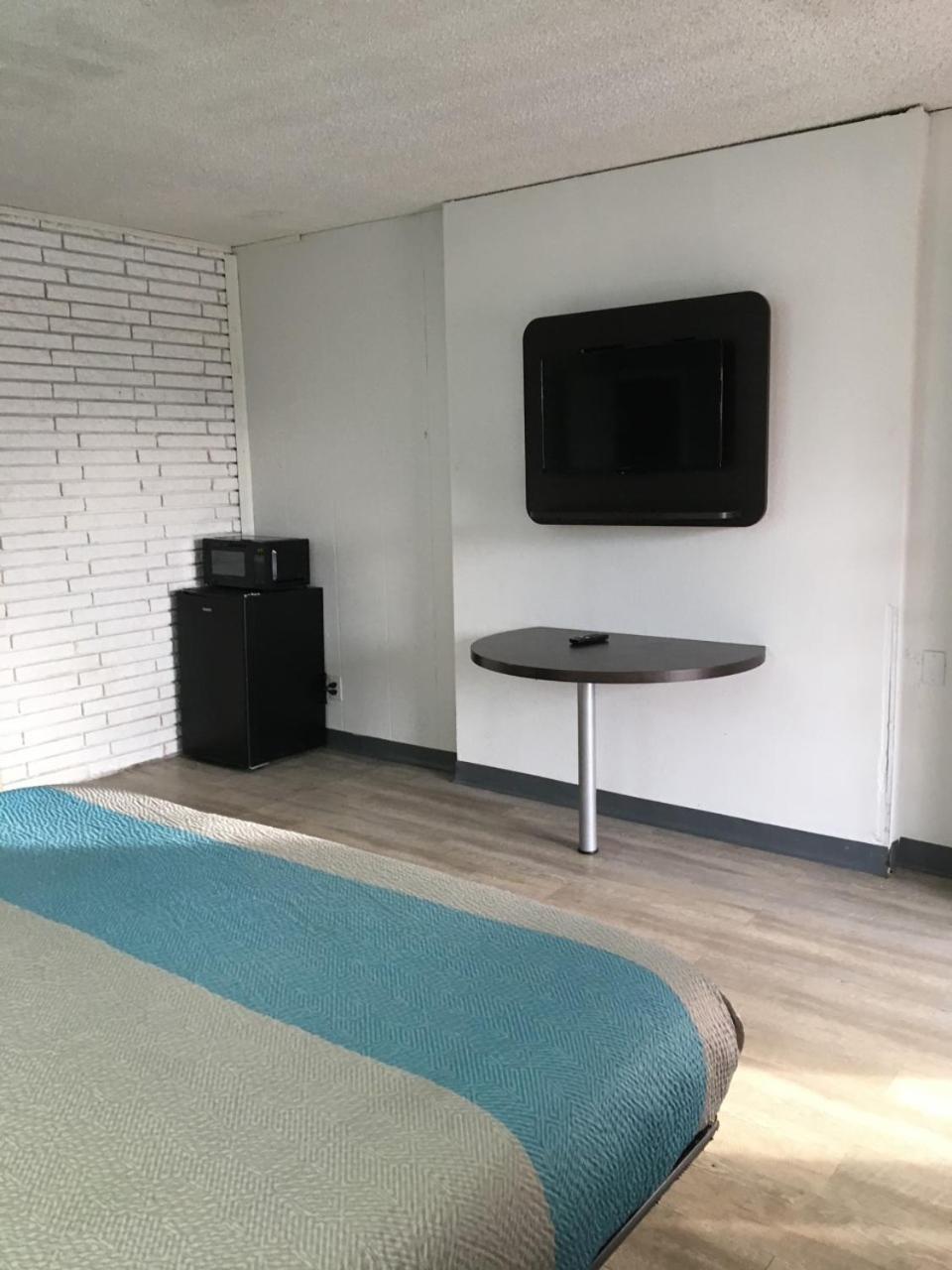 Sands Motel photo 21