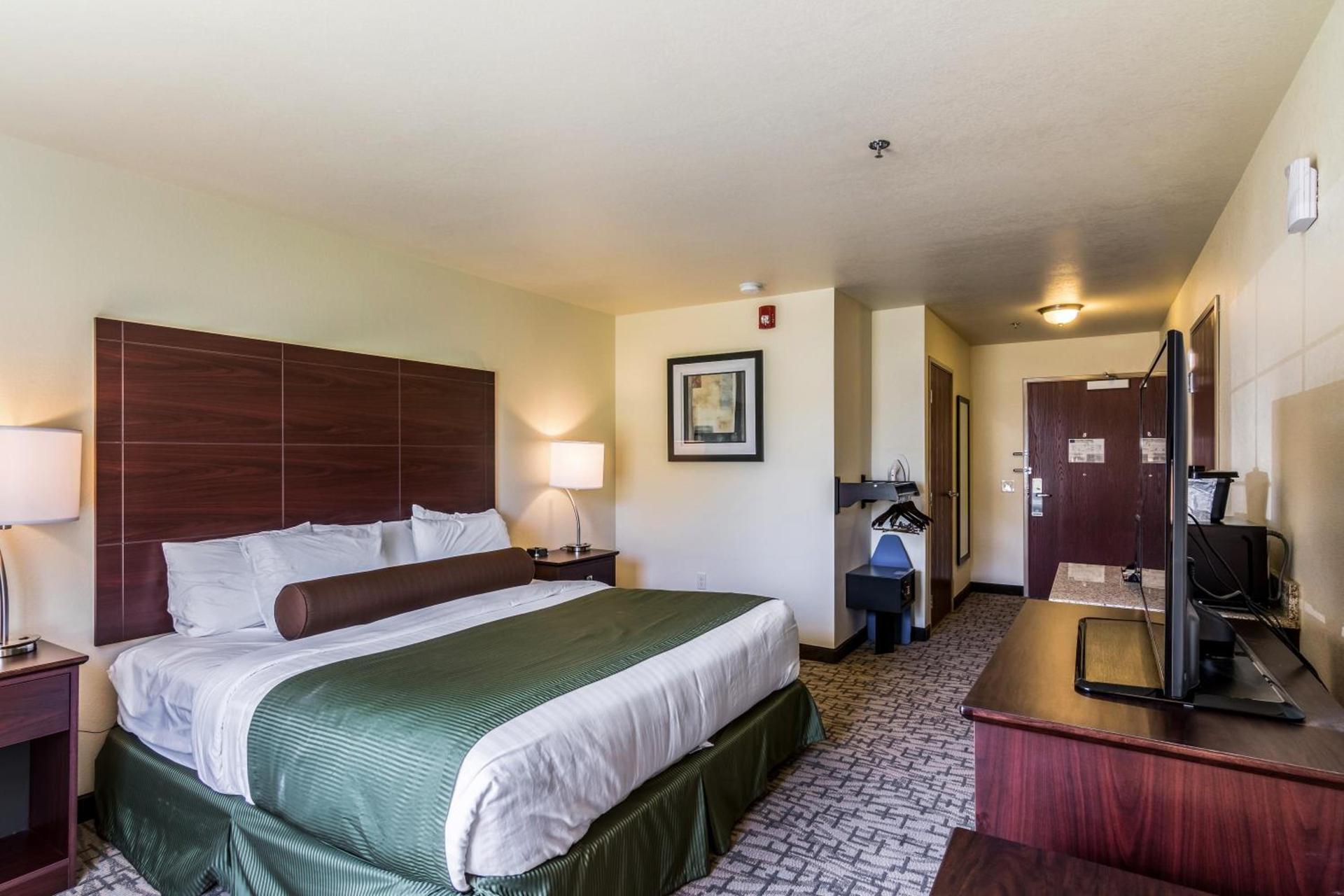 Cobblestone Inn & Suites - Barron photo 2